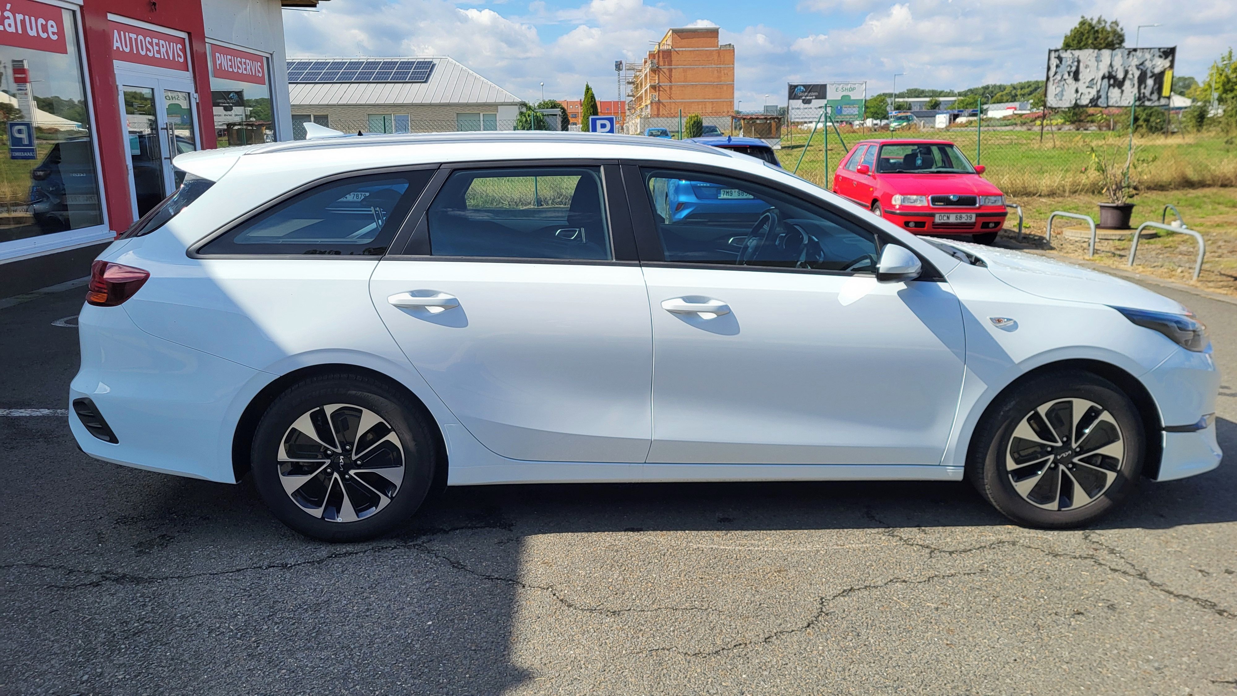 Kia Cee´d, Kia Ceed SW 1,5 T-GDI SPIN - fotka 4