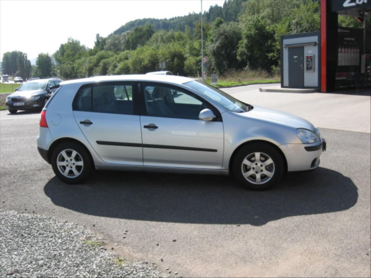 Volkswagen Golf, 1,6 i - fotka 4