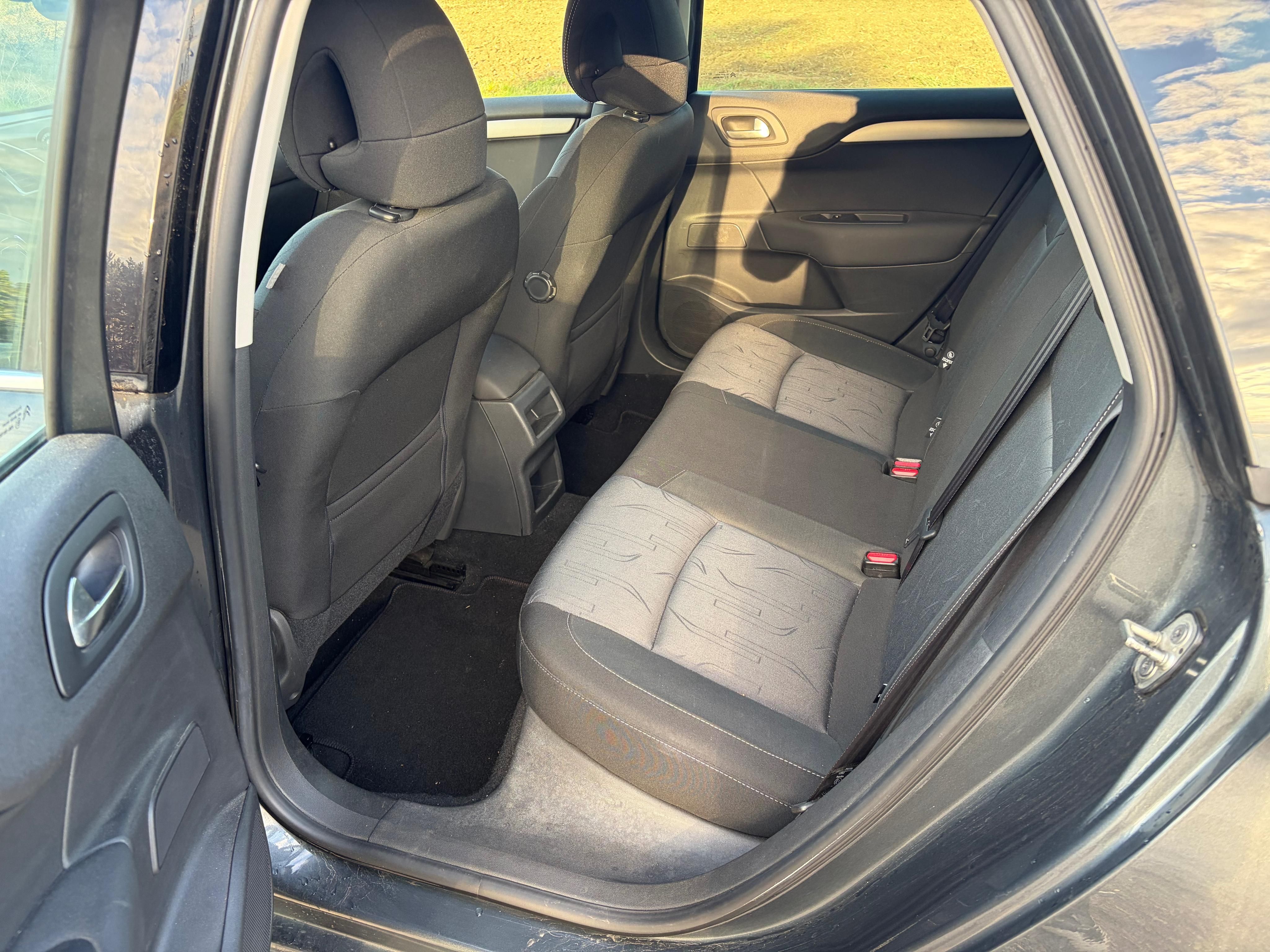 Citroën C4, úsporný 1.6 HDi výbava Comfort - fotka 6
