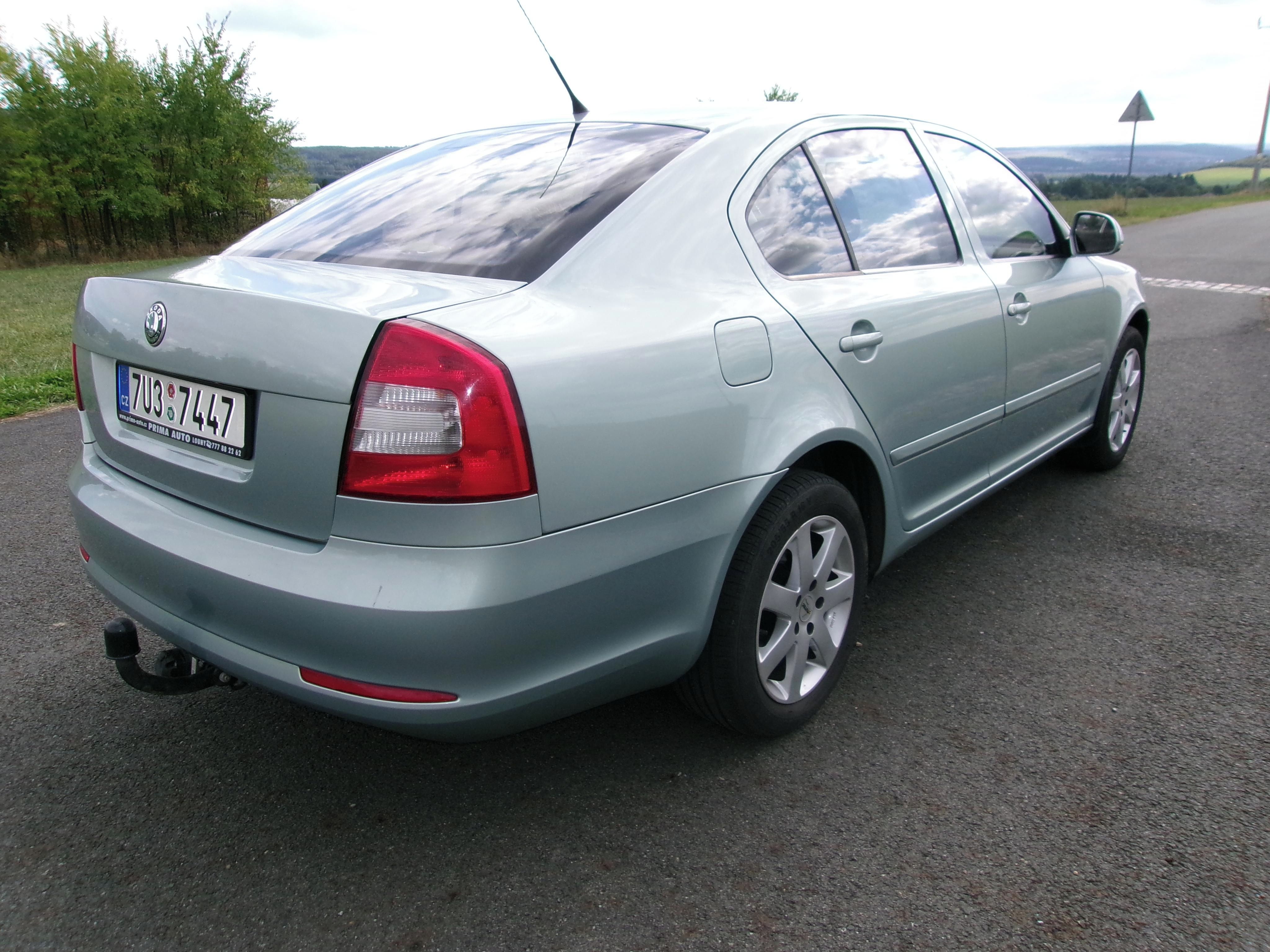 Škoda Octavia, 1,2 TSI 77kw 117 000KM koup ČR - fotka 5