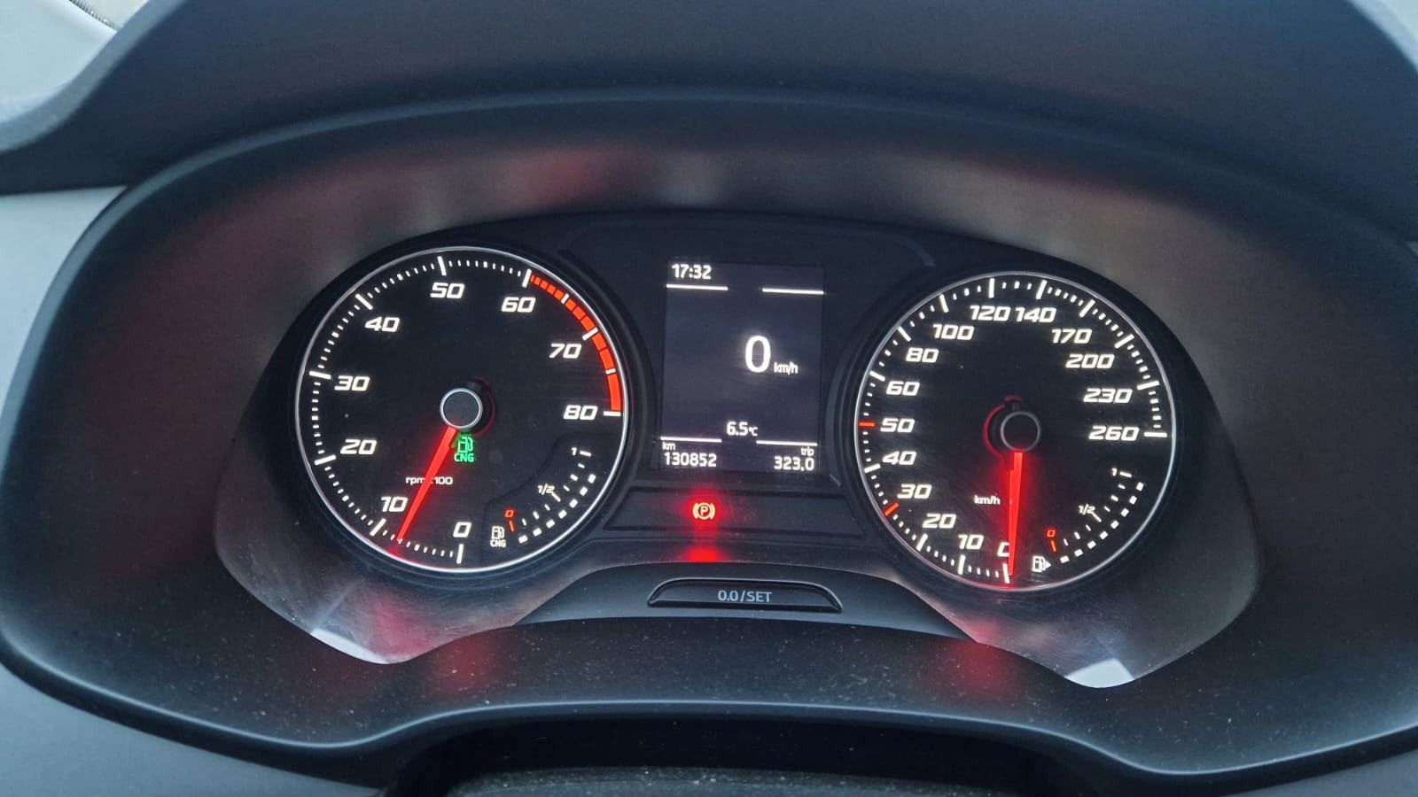 Seat Leon, 1.4 TGI 81kW CNG - fotka 5