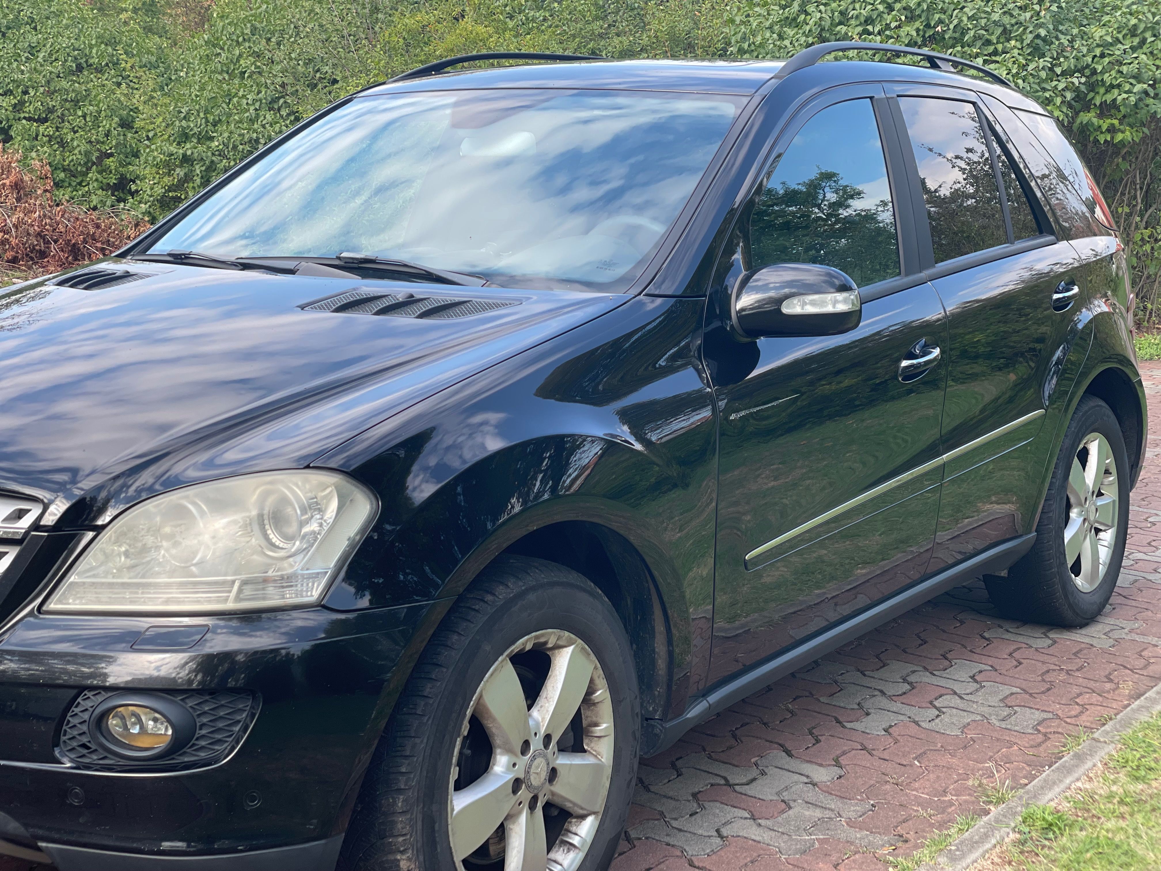 Mercedes-Benz ML, Mercedes-Benz ML500 W164 V8 5. - fotka 2