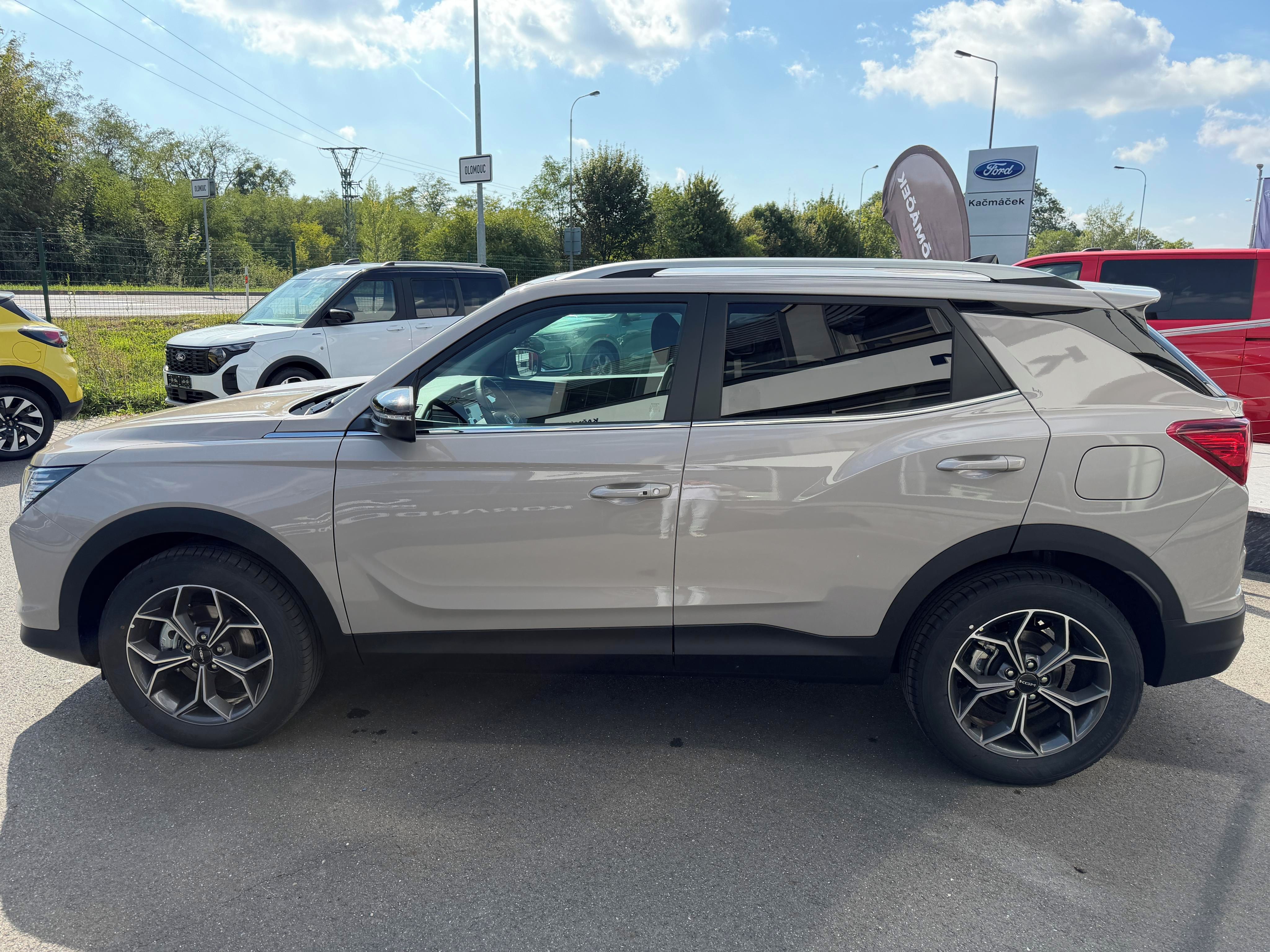 KGM Korando - fotka 6