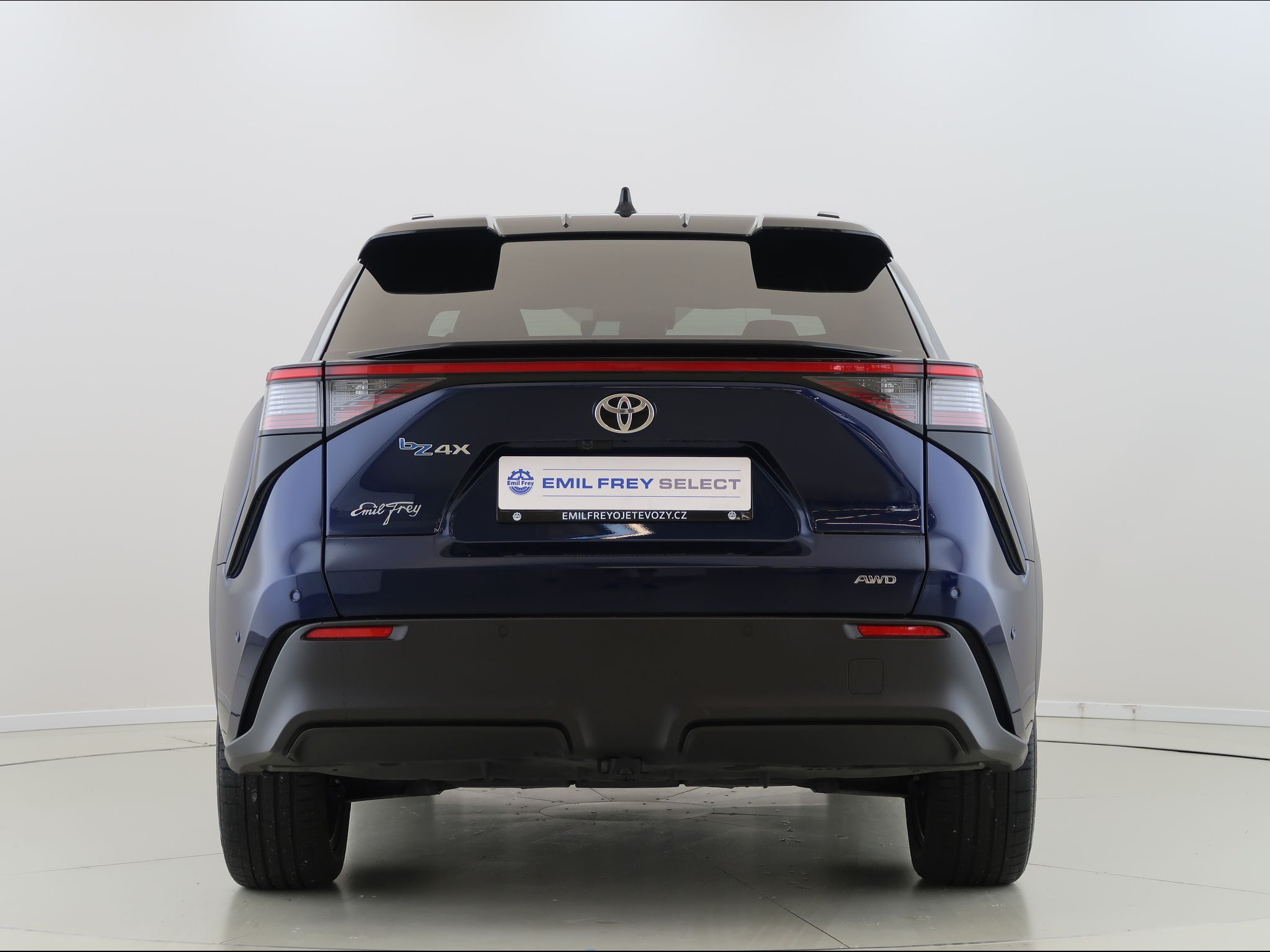 Toyota bZ4X, Executive,4x4,97.5%SOH,CZ,1Maj - fotka 6