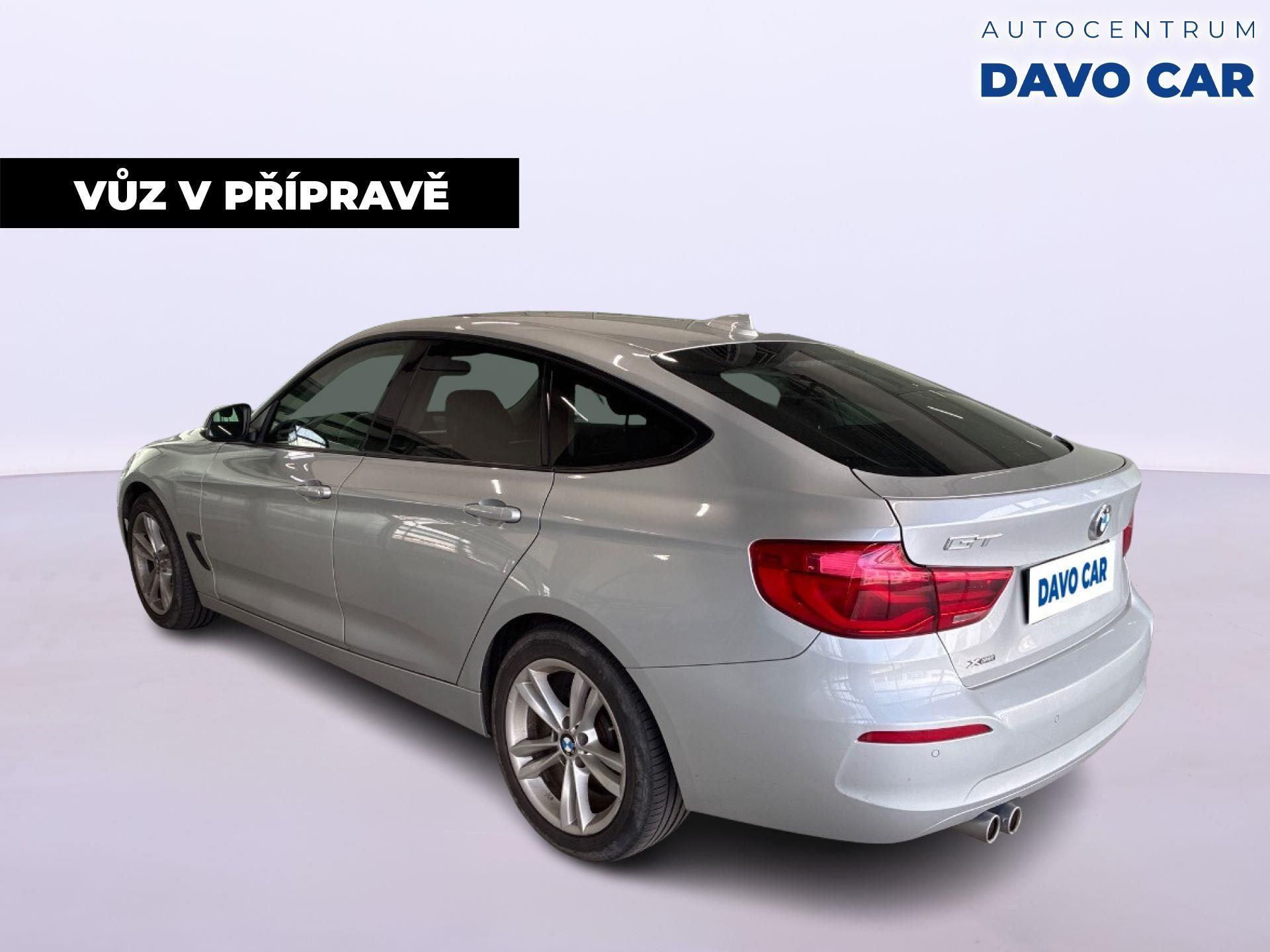 BMW Řada 3, 2,0 320d 140kW xDrive CZ Sport - fotka 2