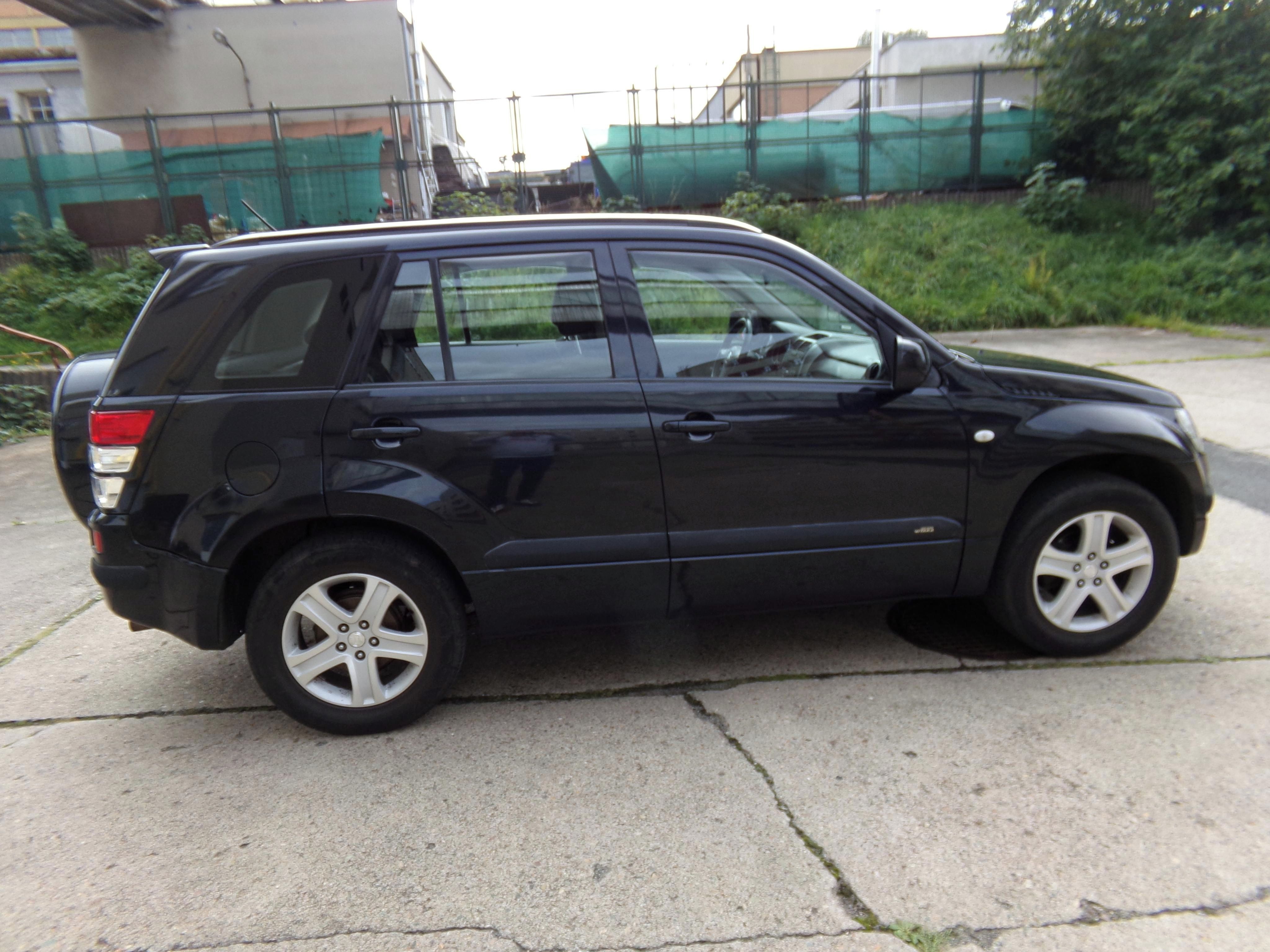 Suzuki Grand Vitara, 2.0i B/LPG - fotka 4