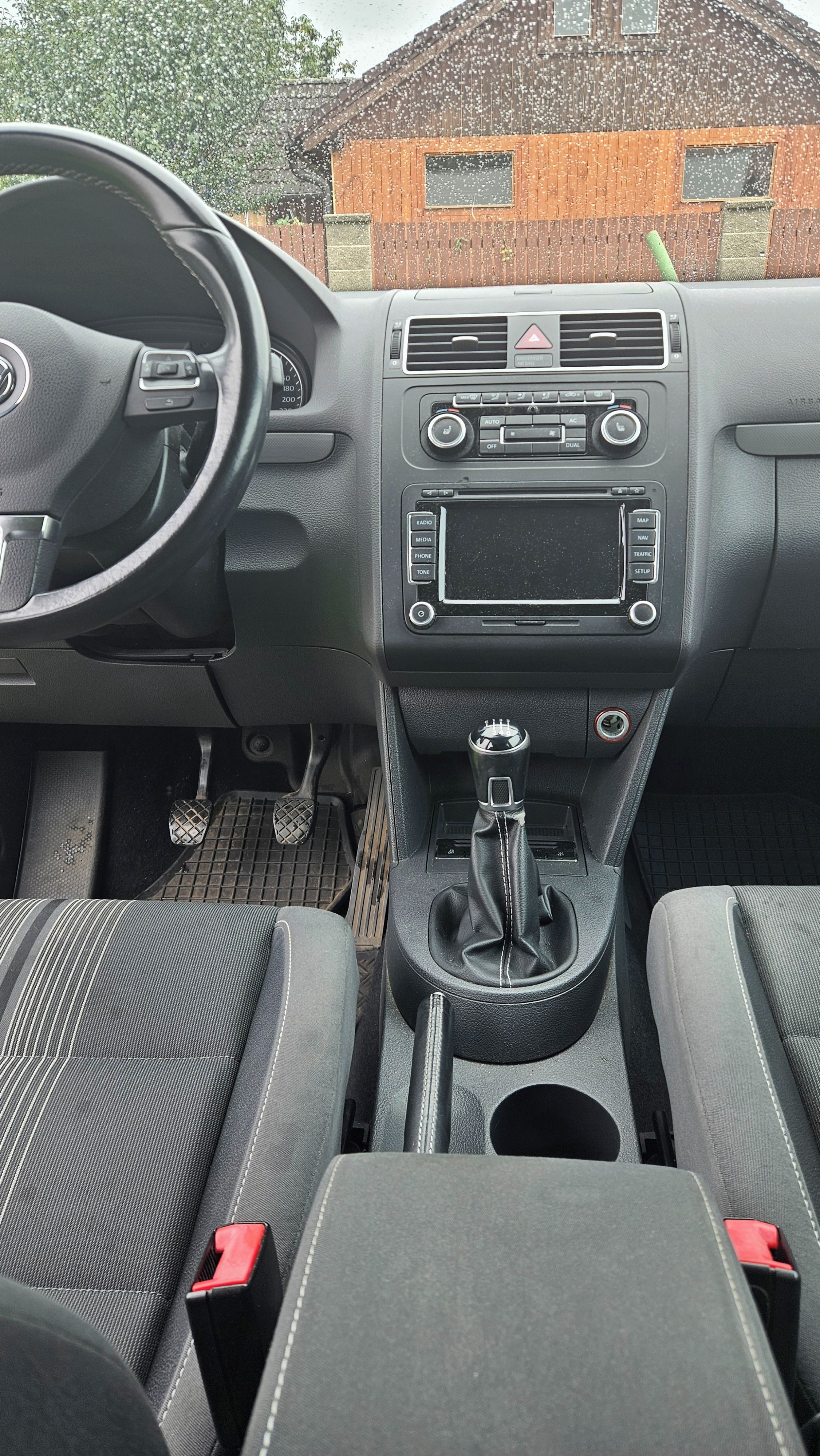 Volkswagen Touran, 2.0TDi 103kW Manuál motor CFHC - fotka 6