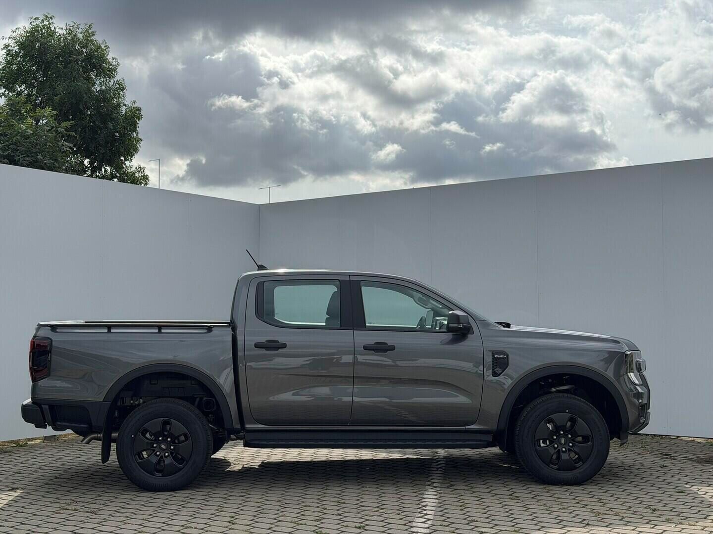 Ford Ranger, Double Cab 2,3 EcoBoost Hybrid - fotka 6