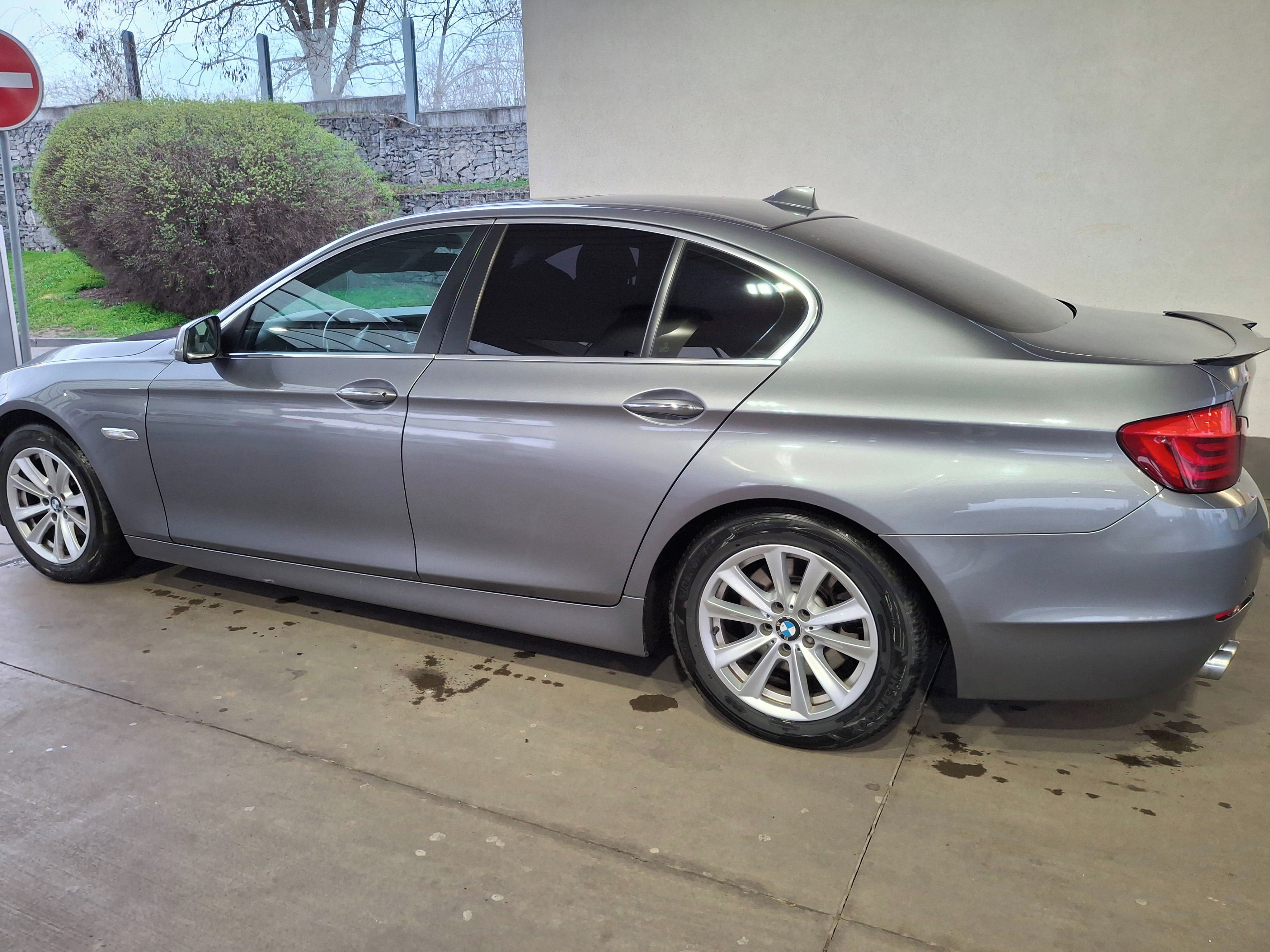 BMW Řada 5, BMW 2,0D najeto 180 tis cebia