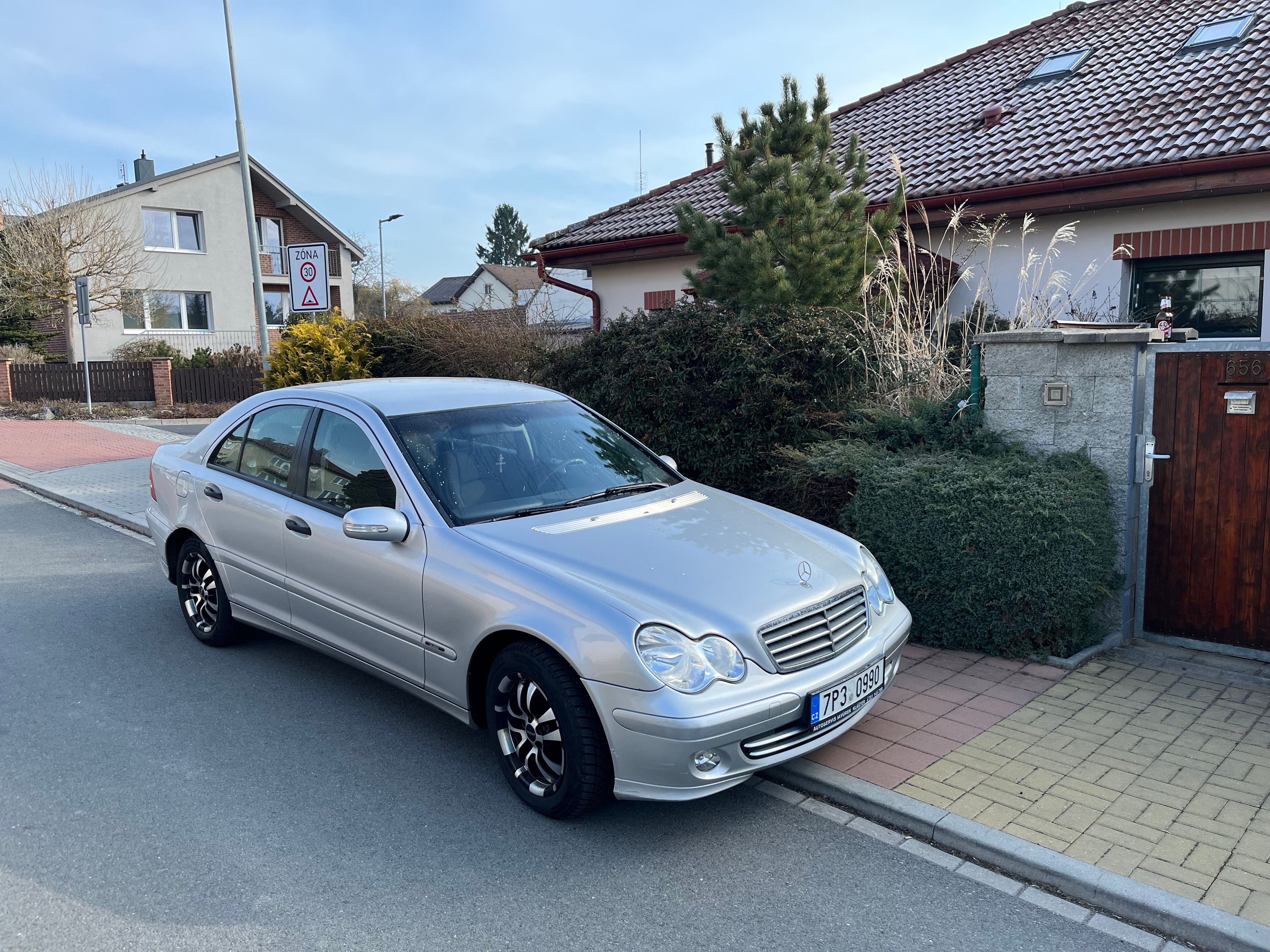 Mercedes-Benz Třídy C, C 200 CDI 126.700km