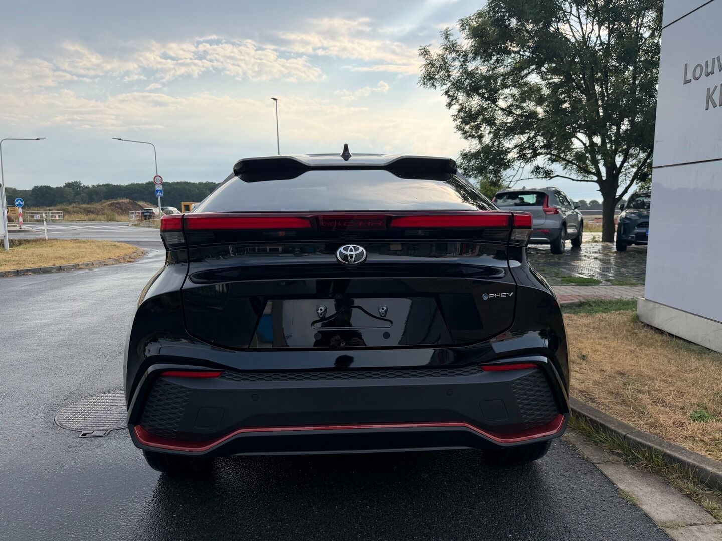 Toyota C-HR, 2.0 PHEV Tokio edition - fotka 5
