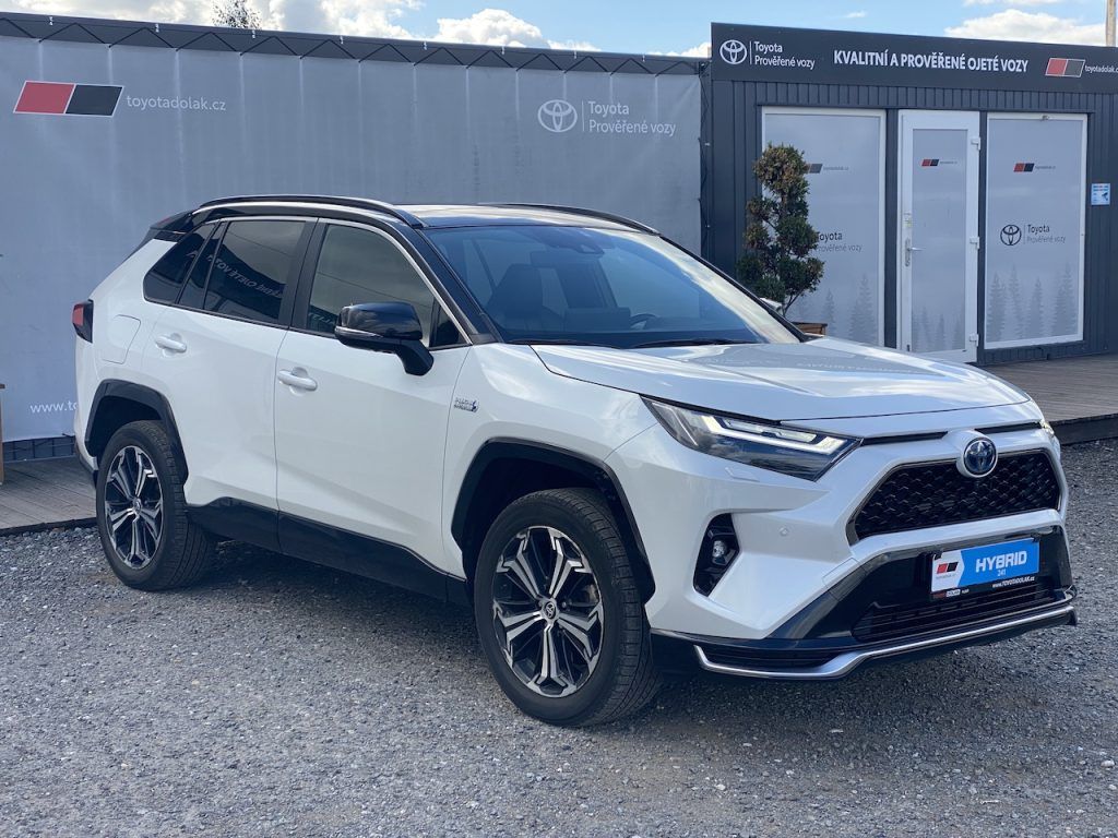 Toyota Rav4, 2.5Plug-in, ČR, Executive, 4x4
