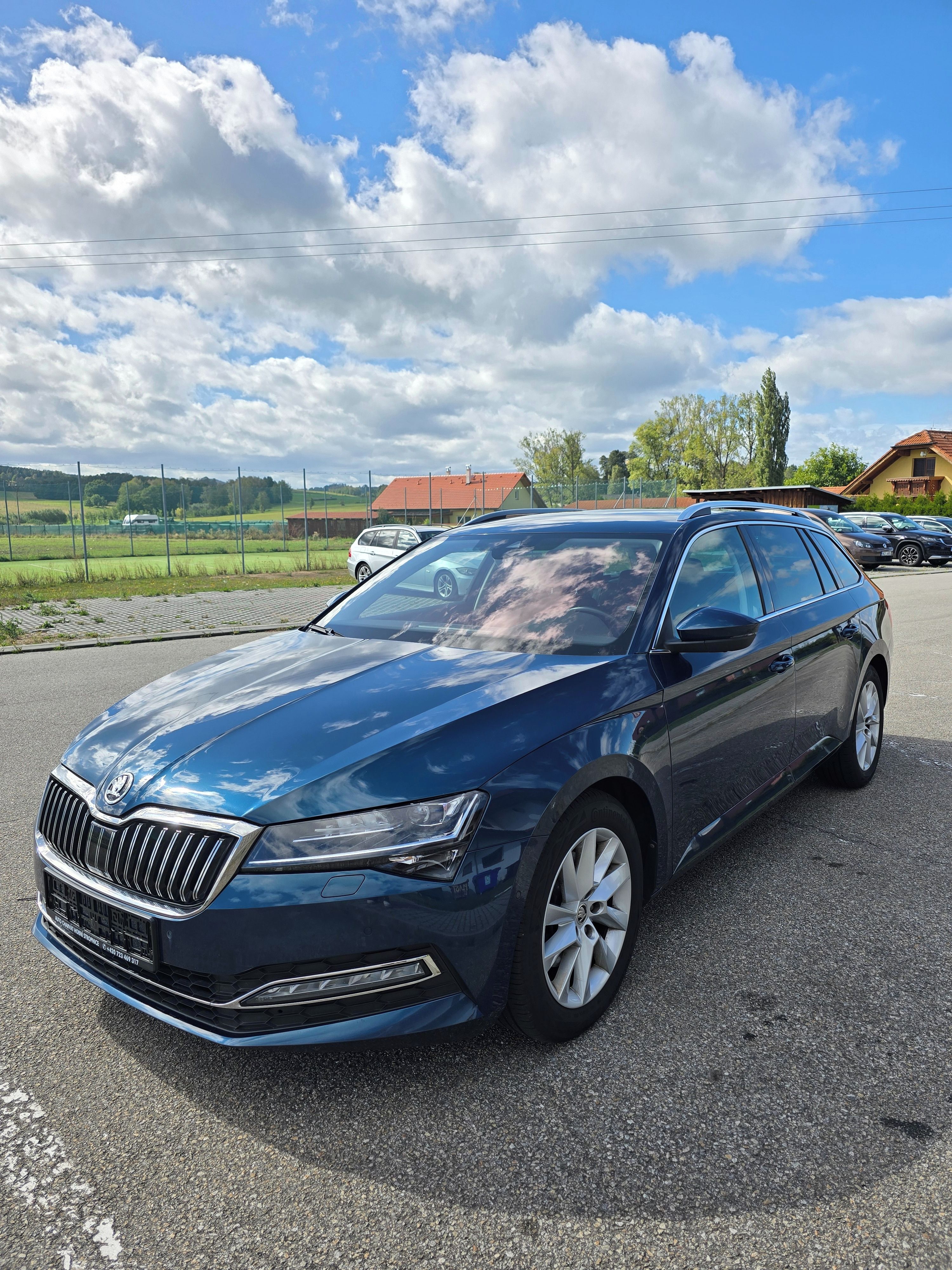 Škoda Superb, 2.0 TDI DSG/NAVI/TAŽNÉ odp.DPH - fotka 3