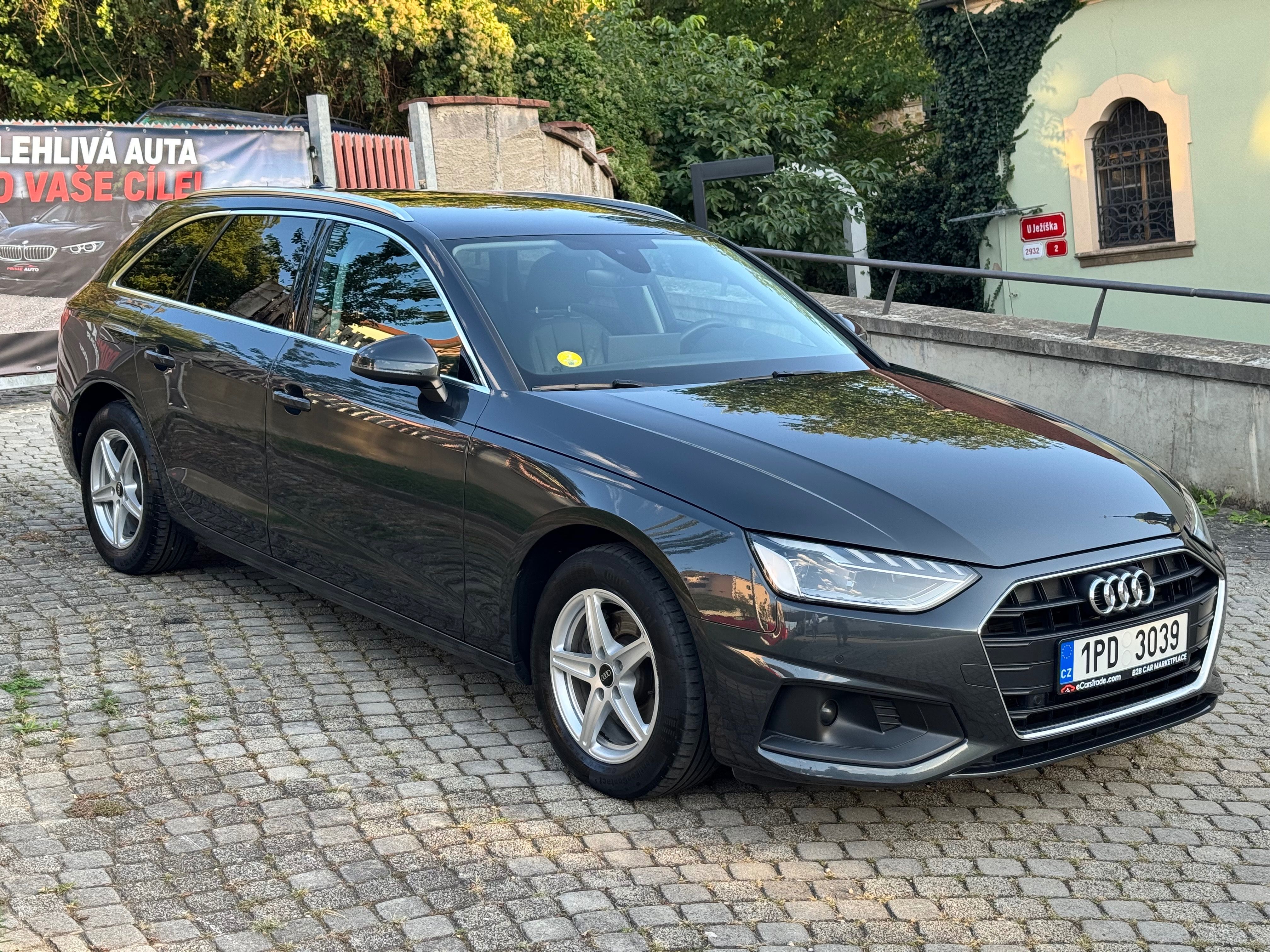 Audi A4 Avant, 2.0TDI DSG - fotka 4