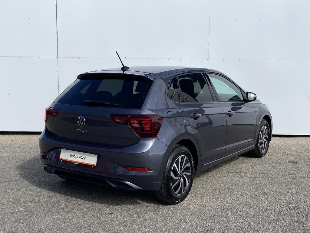 Volkswagen Polo, 1,0 TSI 70 kW People - fotka 2