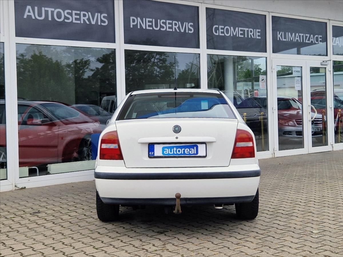 Škoda Octavia, 1,8 20V 92kW KLIMA TAŽNÉ ŠÍBR - fotka 4