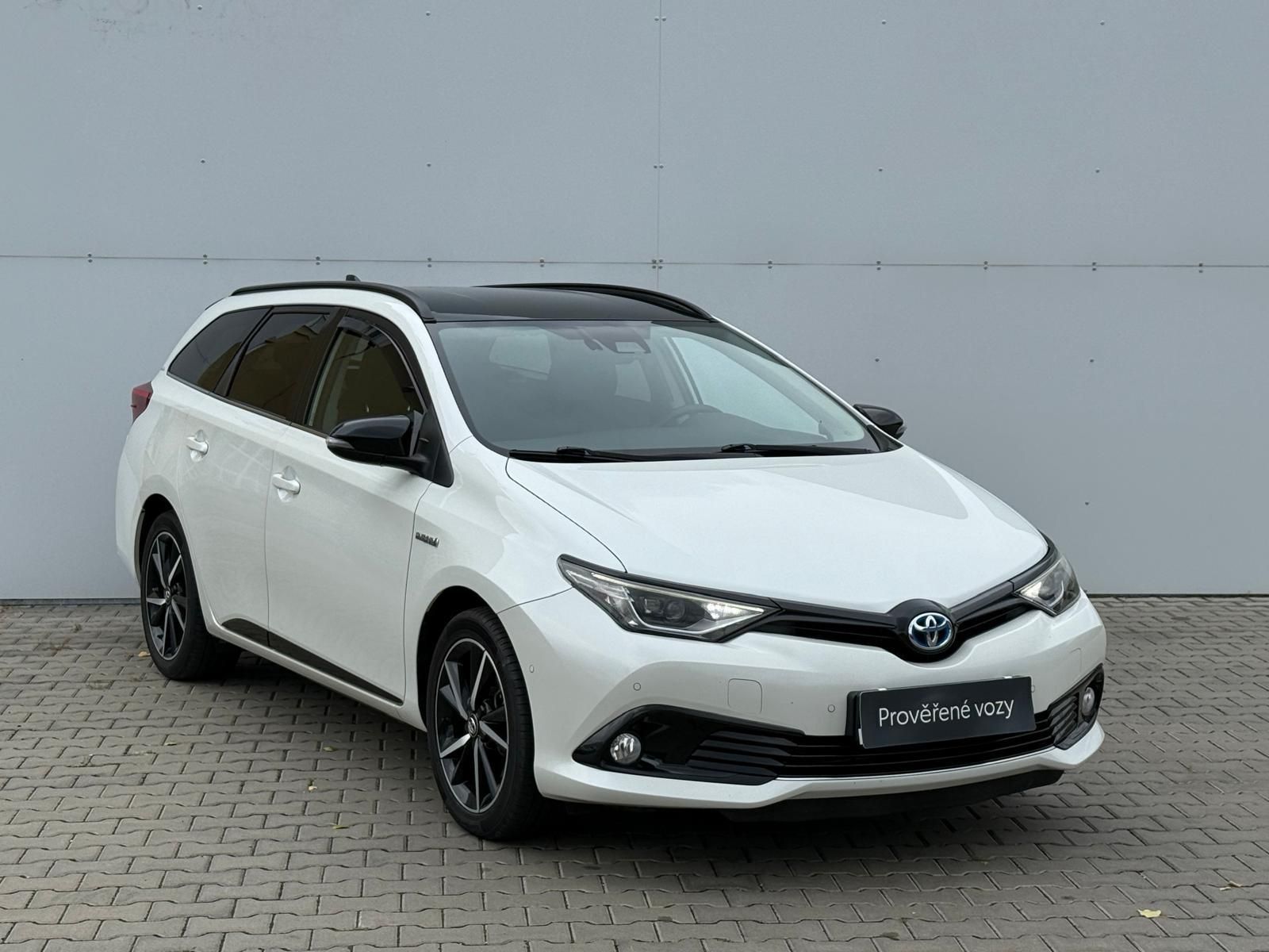 Toyota Auris, 1.8 HSD e-CVT Selection - fotka 6