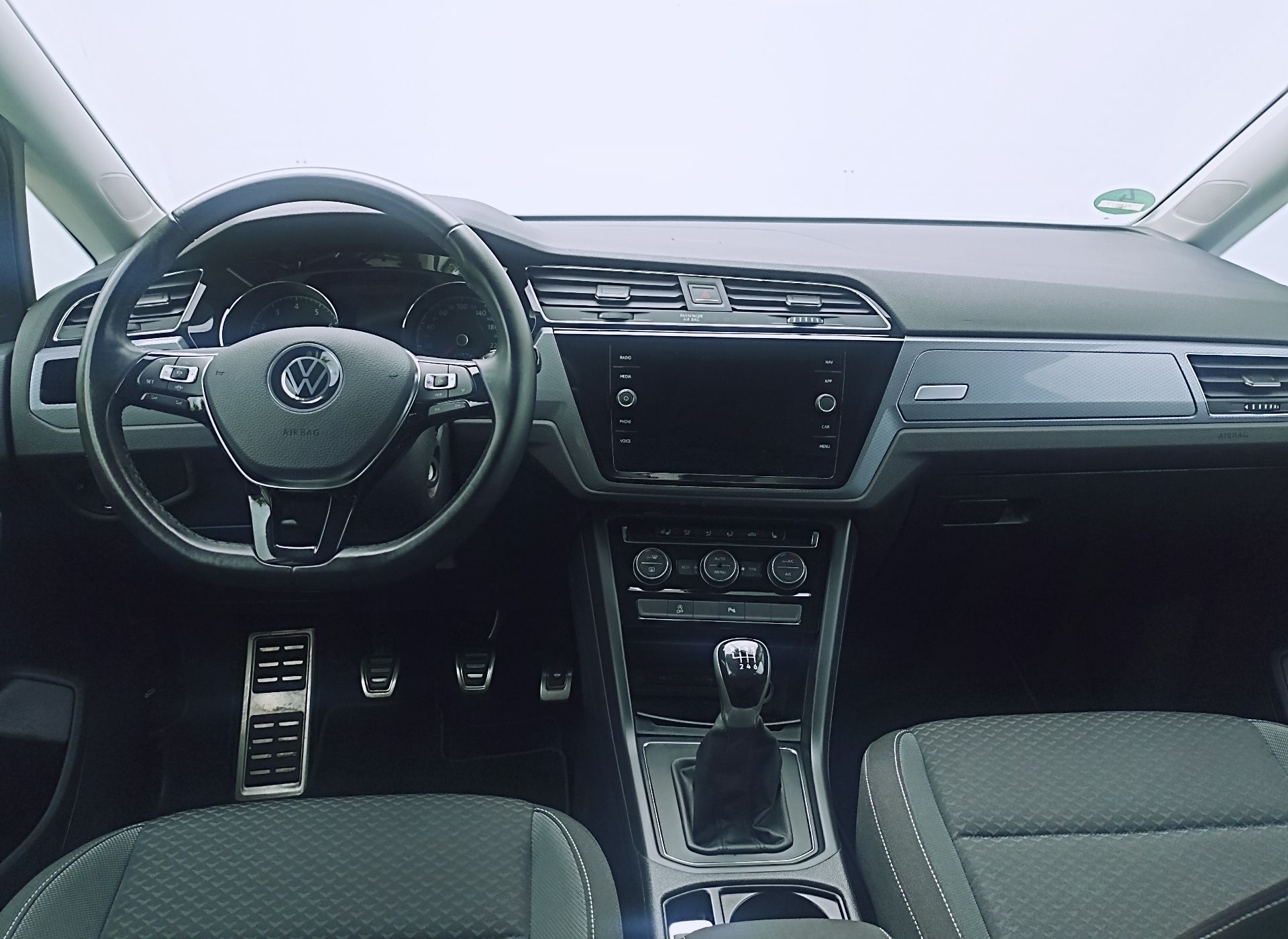 Volkswagen Touran, 1.5TSI 110kW 7míst výhřevy - fotka 5