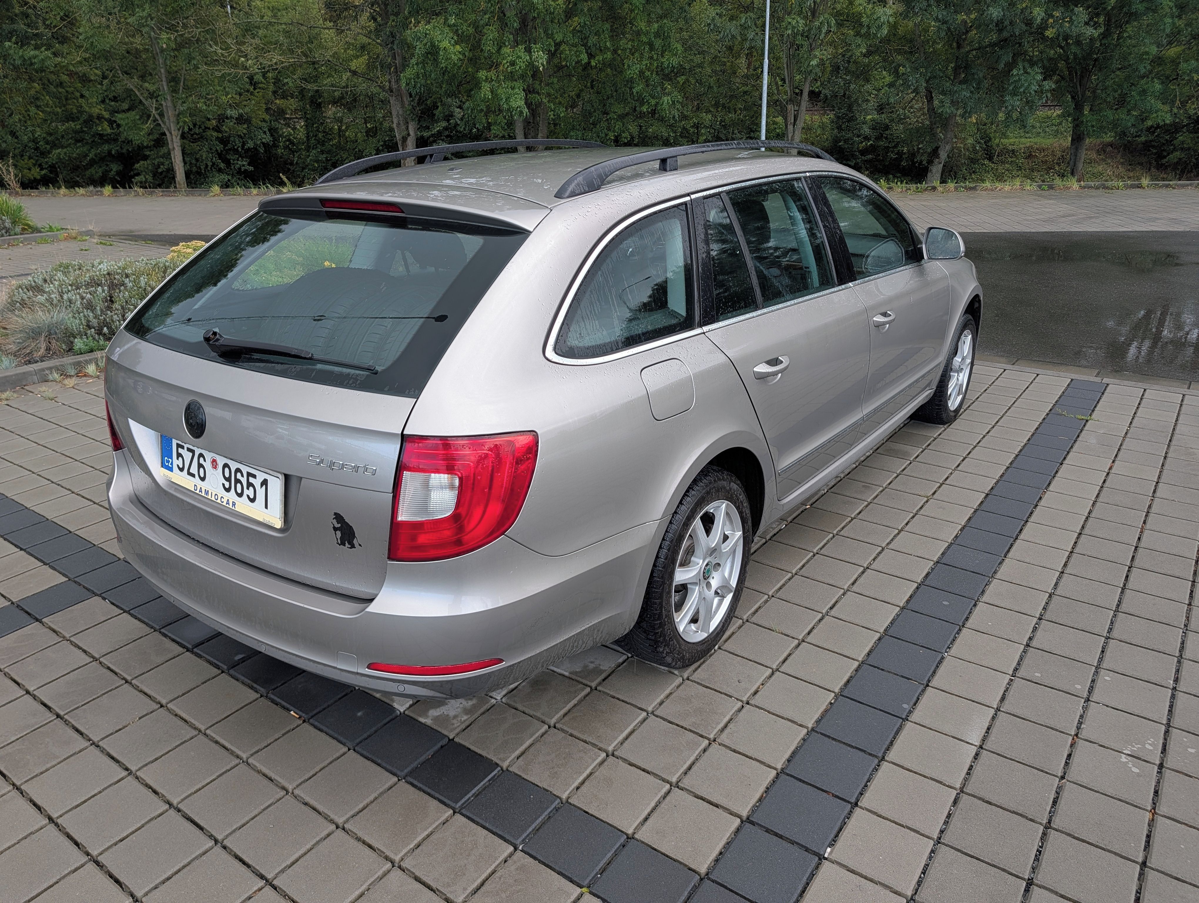 Škoda Superb, 2.0 TDI 125 KW 4x4 - fotka 3