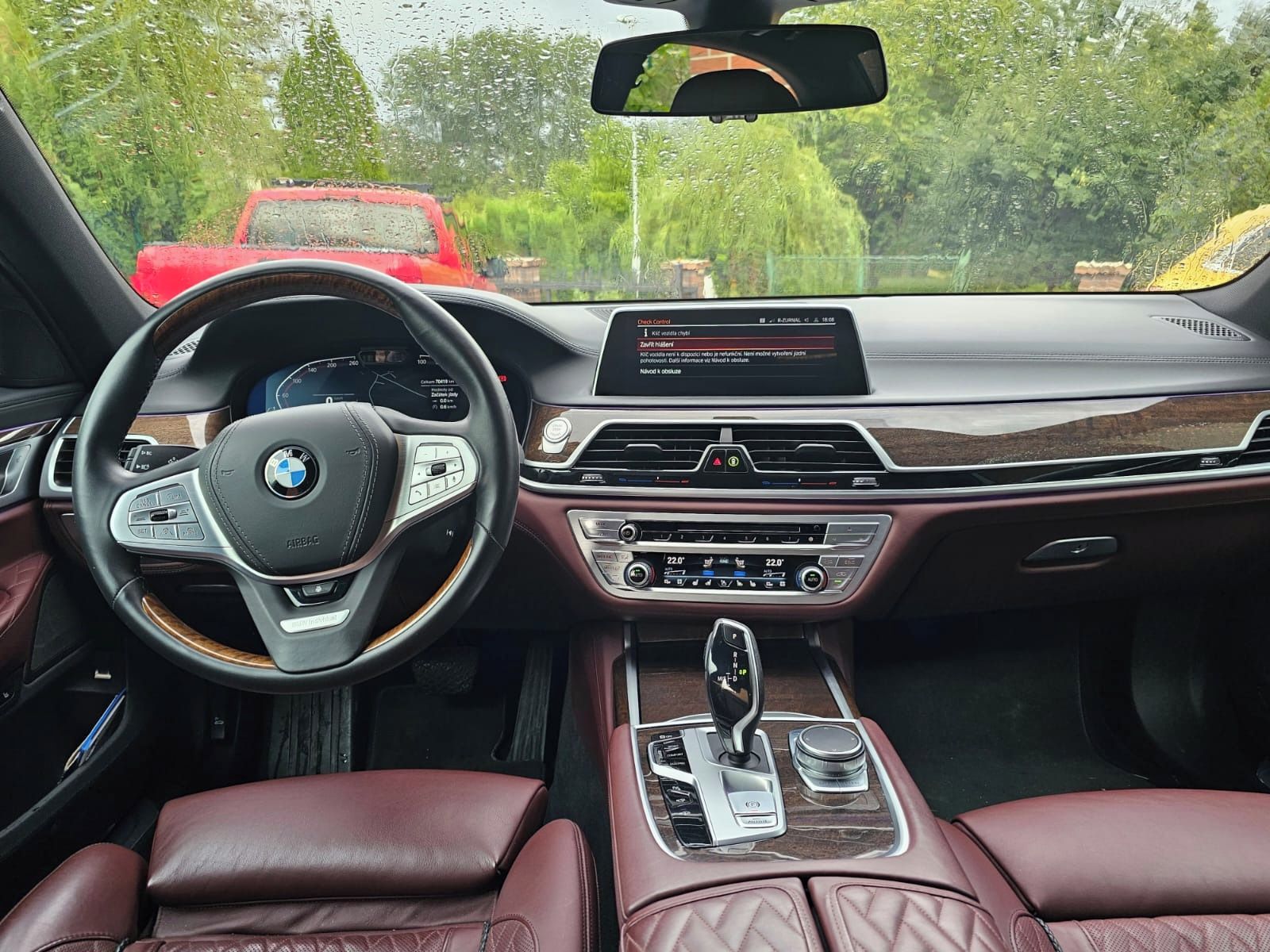BMW Řada 7, BMW730, 210kW Individual,70tis - fotka 6