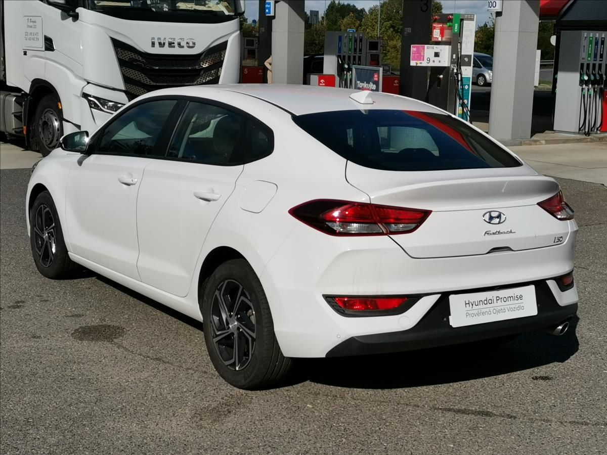 Hyundai i30, 1,0 T-GDI Family Comfort Fast. - fotka 5