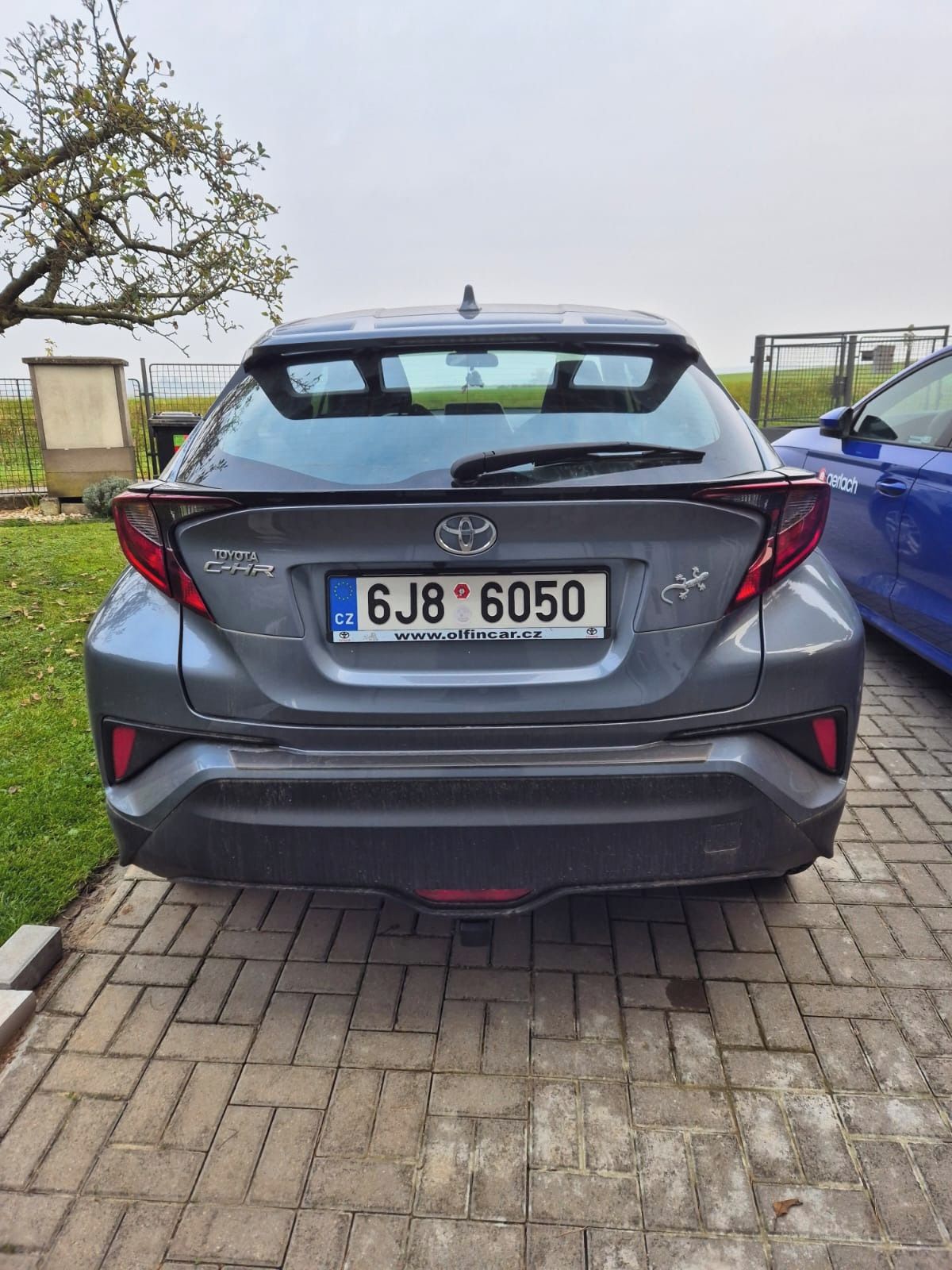 Toyota C-HR, Toyota C-HR 1.2, ČR, serviska - fotka 5
