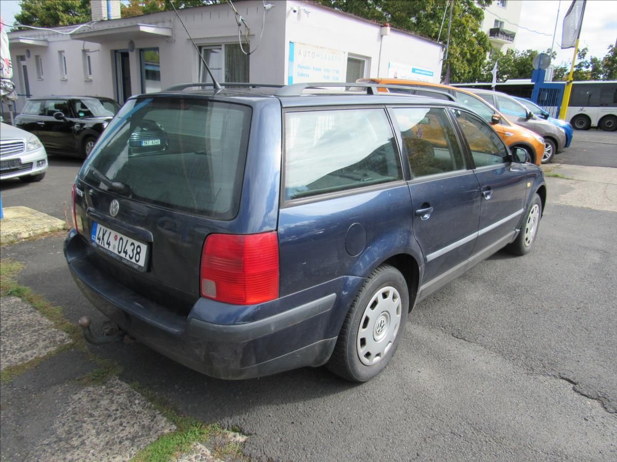 Volkswagen Passat, 1,6 i 74kW Combi - fotka 6