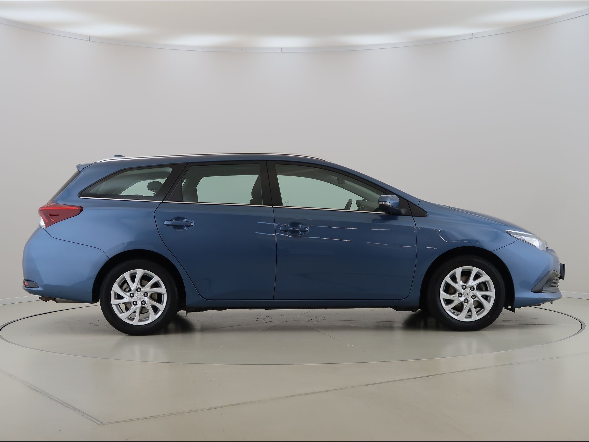 Toyota Auris, 1.6Valvematic,97KW,Manuál,CZ - fotka 4