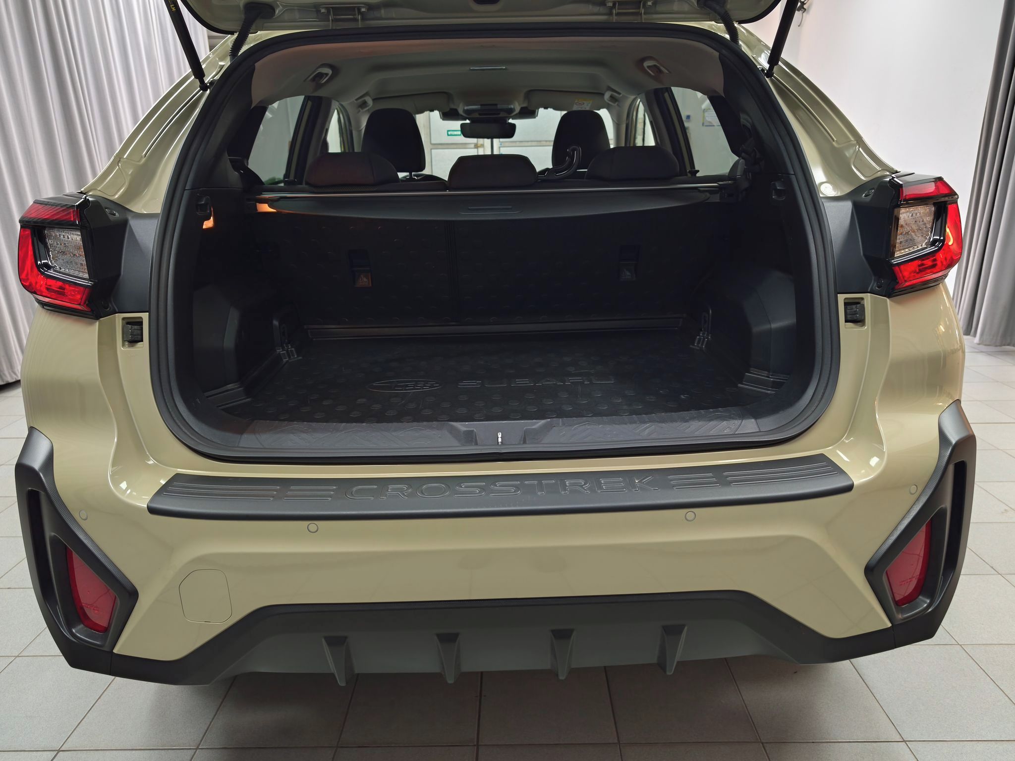 Subaru Crosstrek, 4x4 COMFORT Navi. Služební vůz - fotka 6