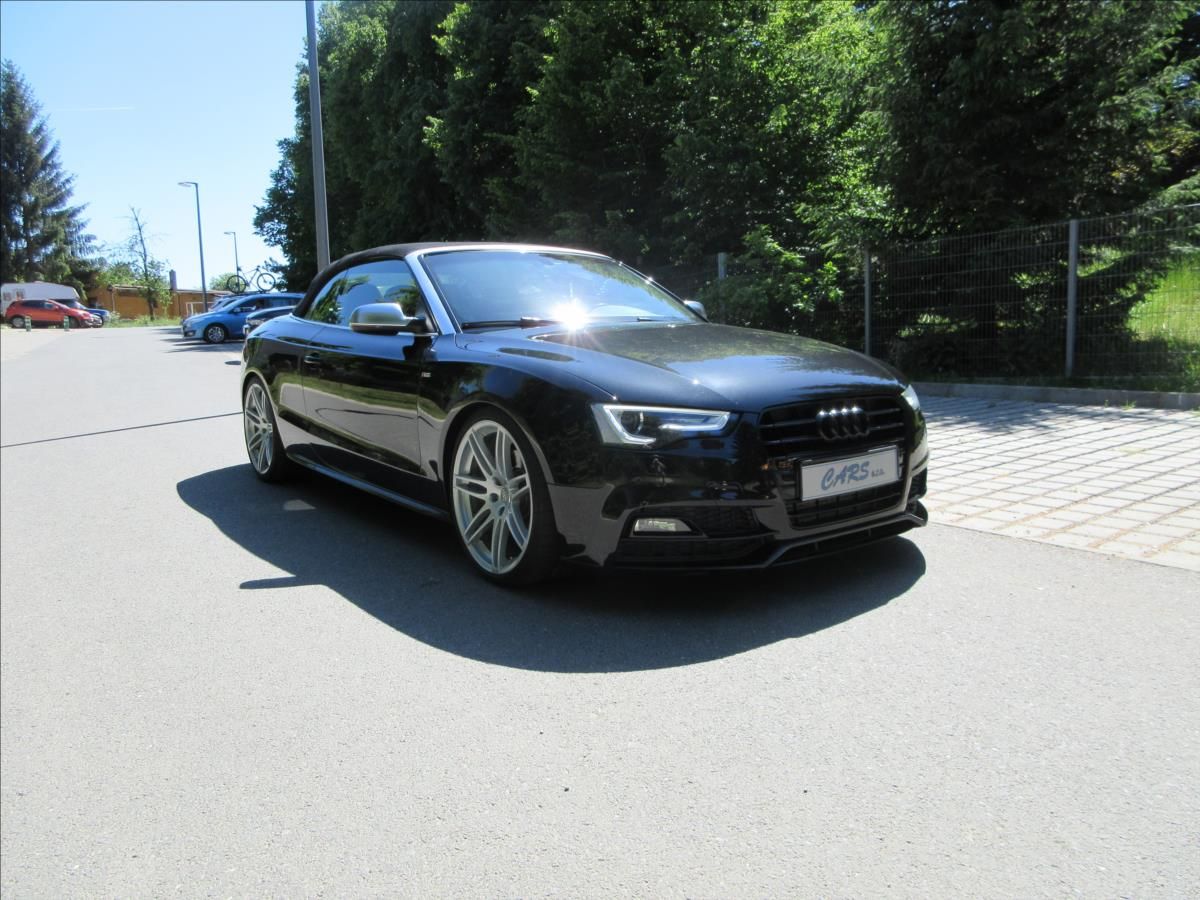 Audi A5, 3,0 TDi 4x4 Navi S-Line B&O - fotka 6
