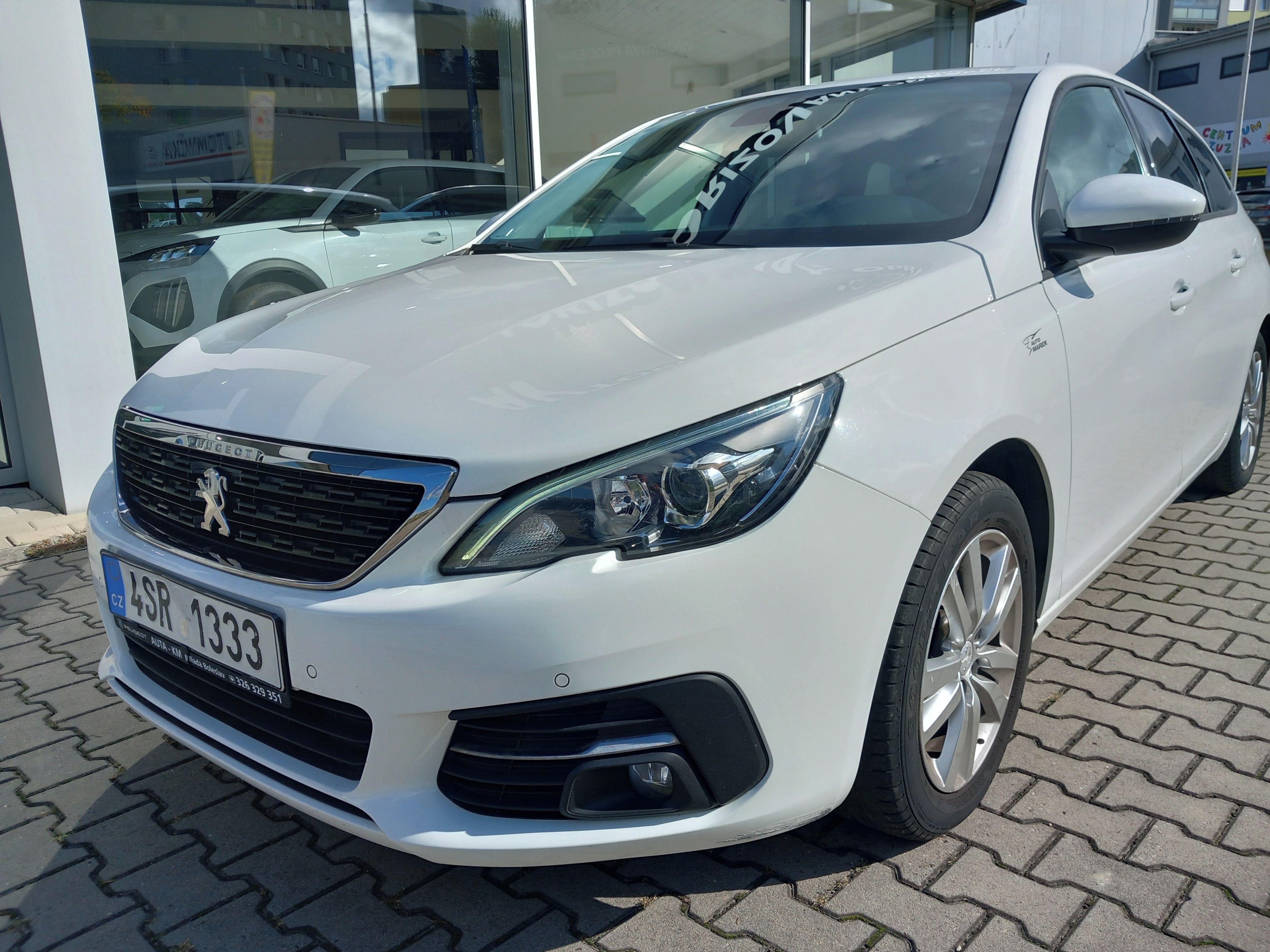 Peugeot 308, SW 1.2 PRAVIDELNÝ AUT. SERVIS - fotka 4