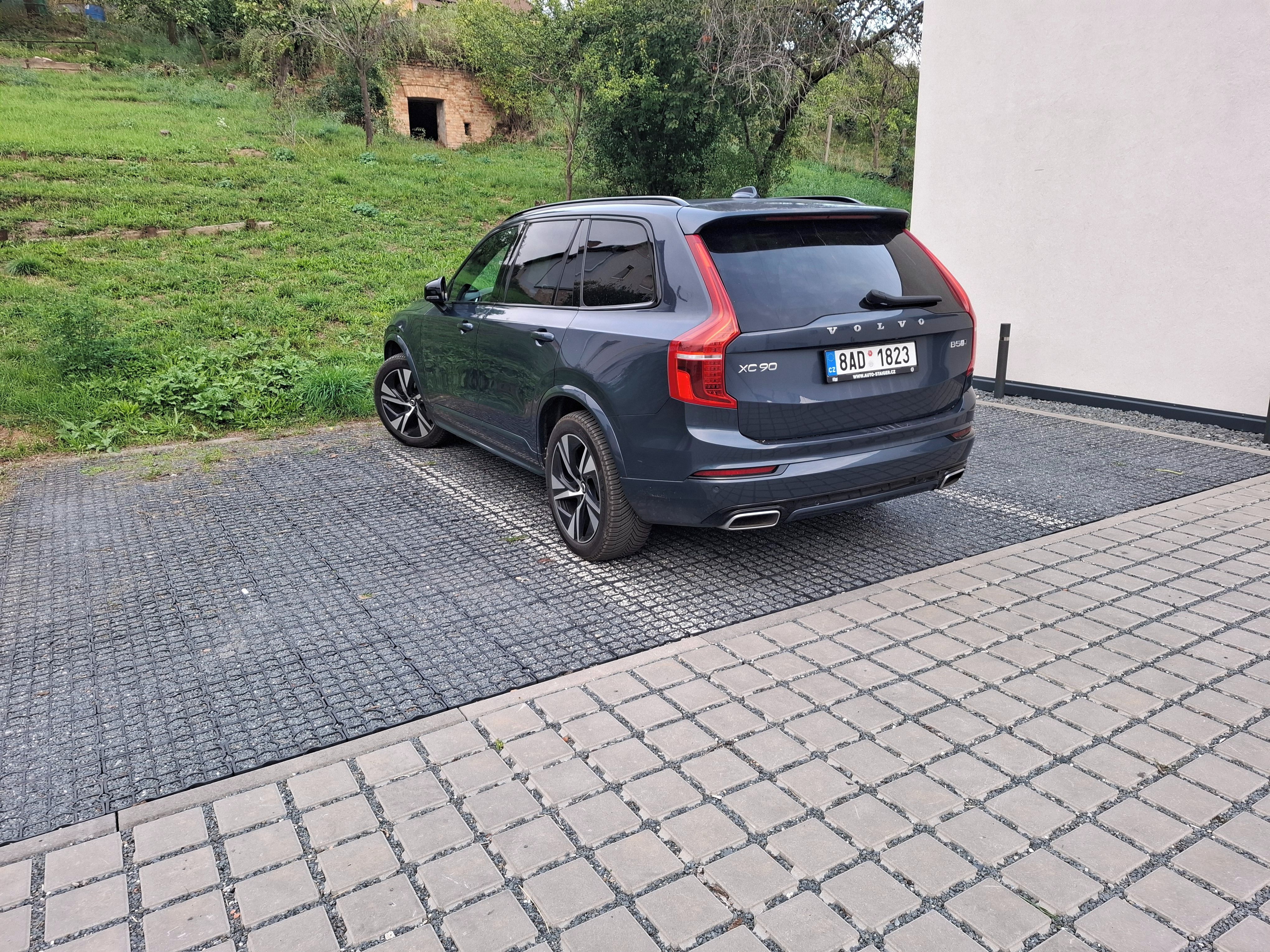 Volvo XC90, Prodám Volvo XC 90 B5 2020 AWD - fotka 3