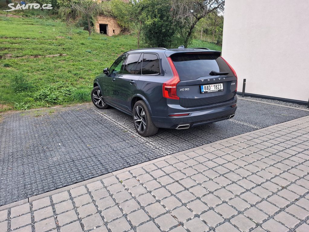 Volvo XC90 2020 من جمهورية التشيك