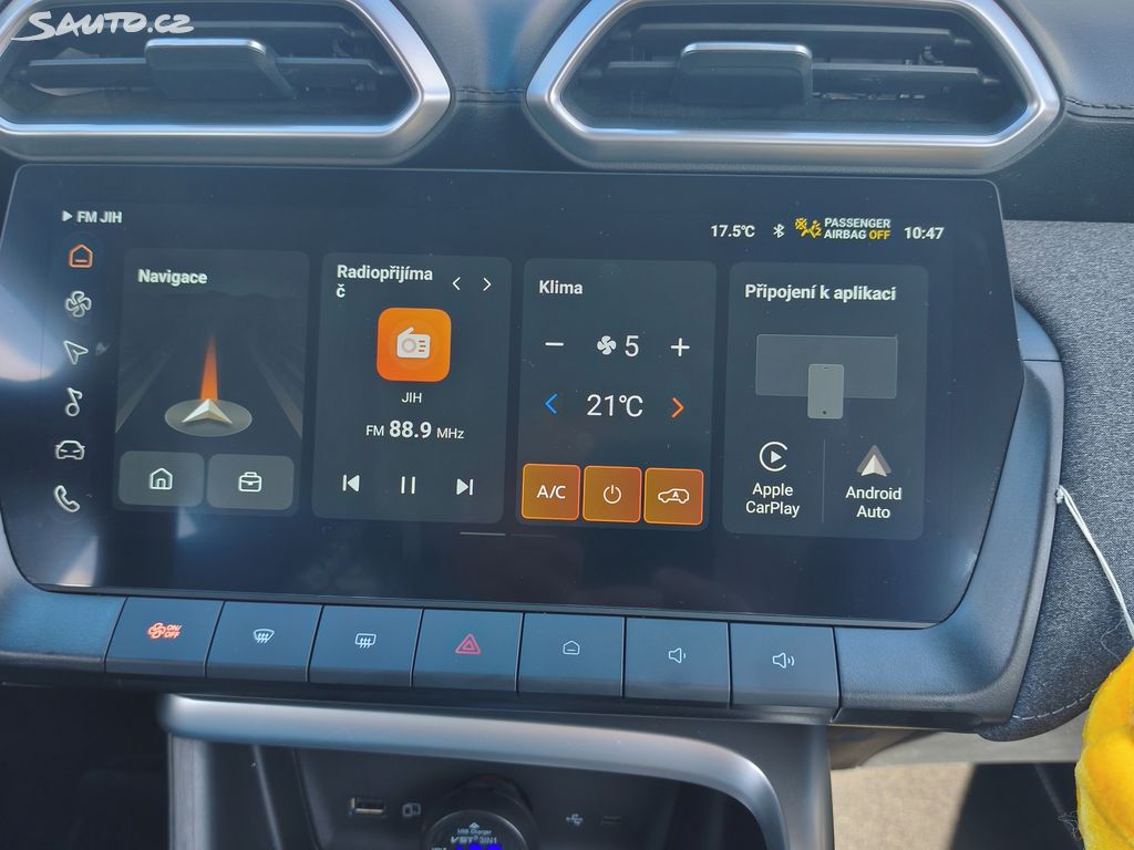 2025 MG ZS