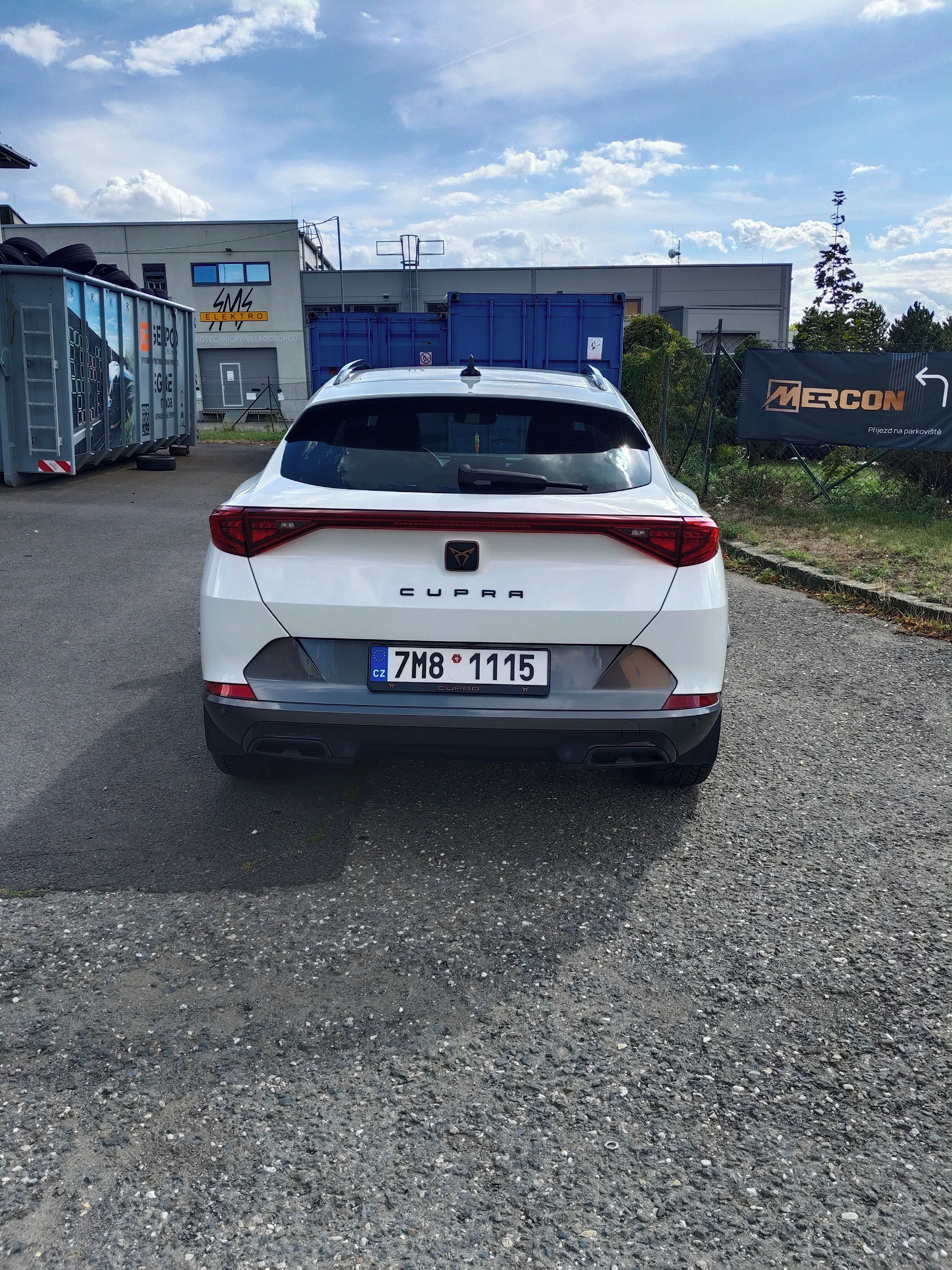Cupra Formentor, 140 kW,4x4, servisovaný - fotka 5