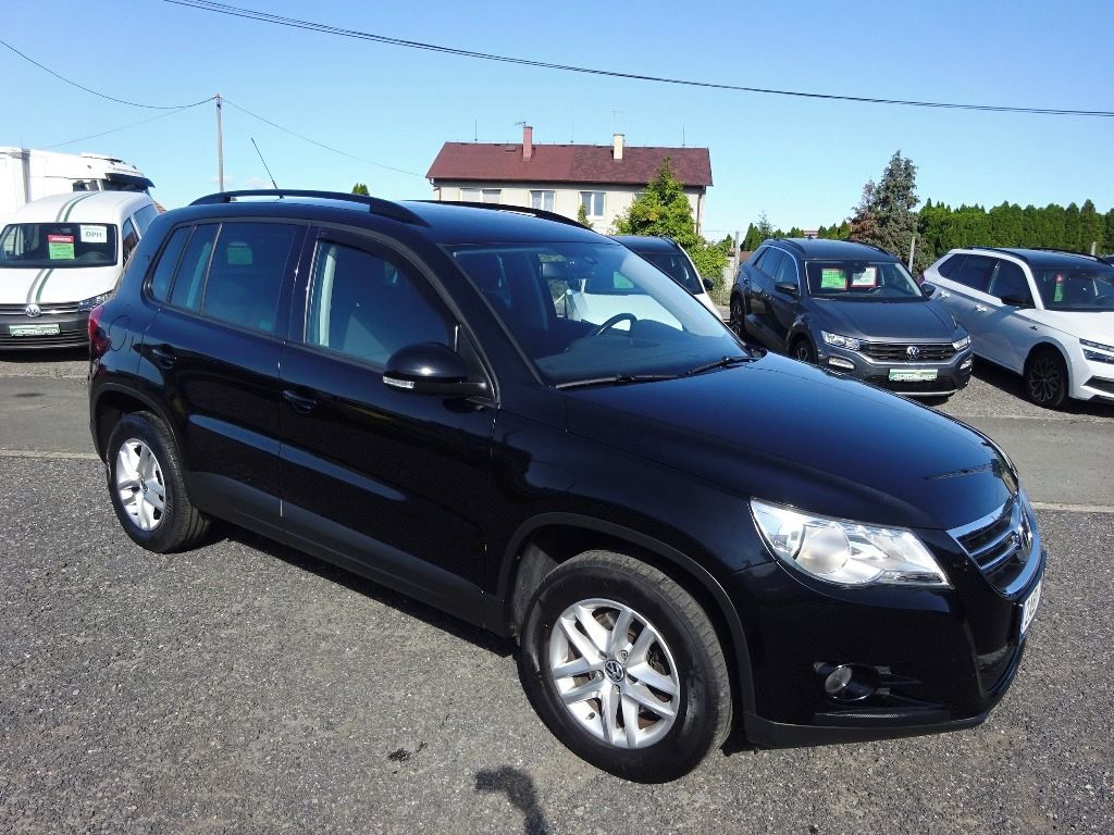 Volkswagen Tiguan, Comf. 1,4 TSI 110kW+6st.man-ČR - fotka 3