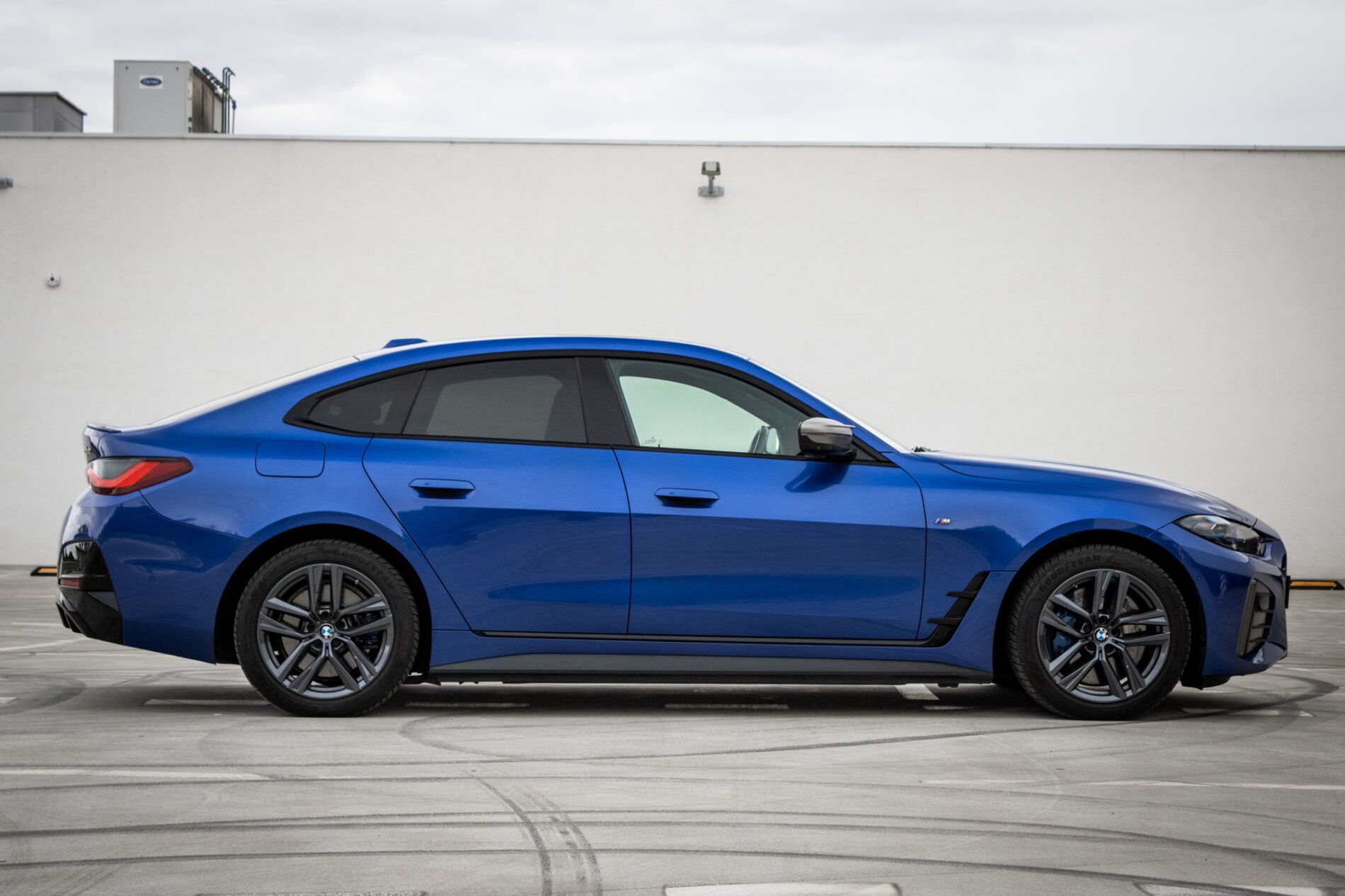 BMW i4 - fotka 4