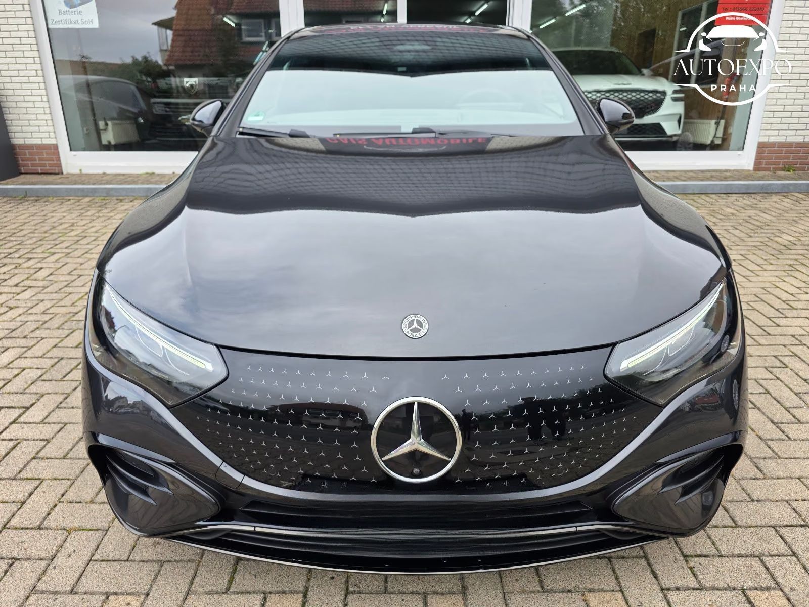 Mercedes-Benz EQE, 300 AMG Line - fotka 2