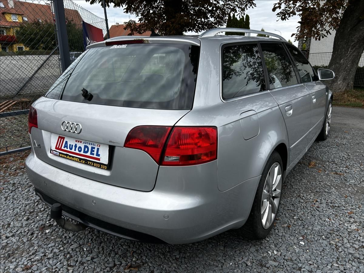 Audi A4, 2,0 TDi Automat  NováSTK,Tažné - fotka 6