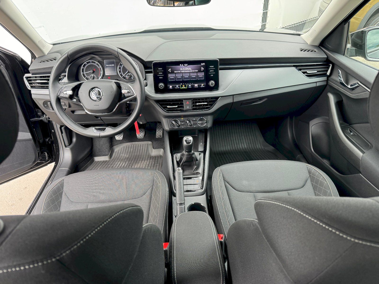 Škoda Kamiq, 1.0 TSI 81 kW Ambition Plus - fotka 5