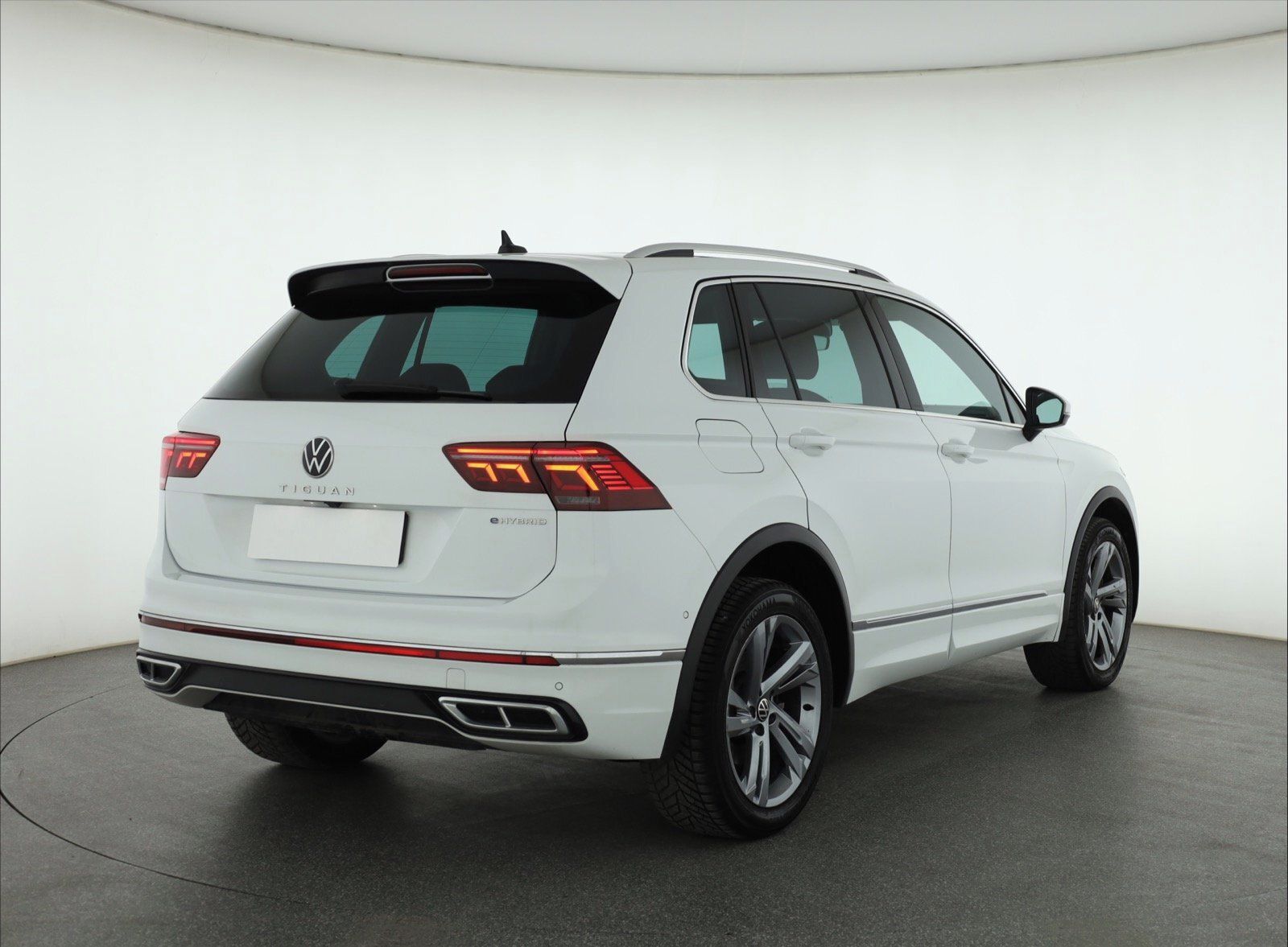 Volkswagen Tiguan, 1.4 TSI eHybrid, R-Line - fotka 5