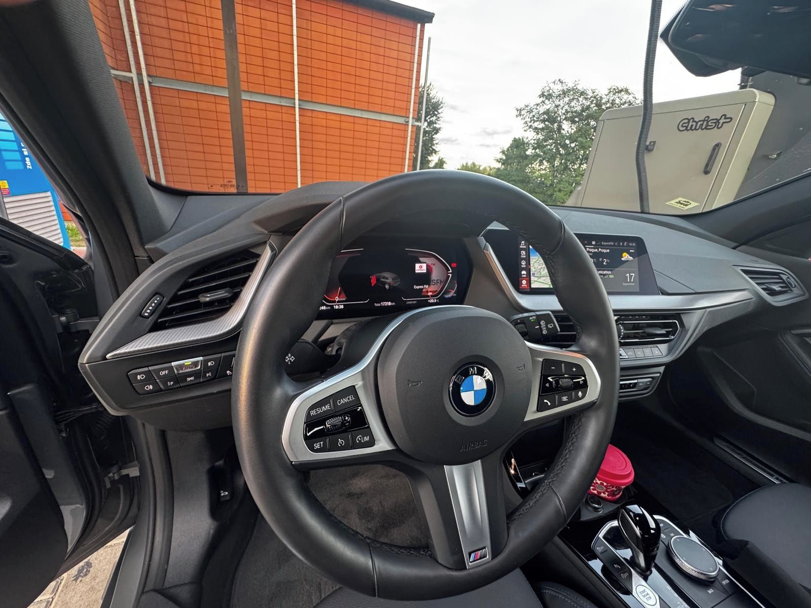 BMW Řada 1, 118i m - fotka 5