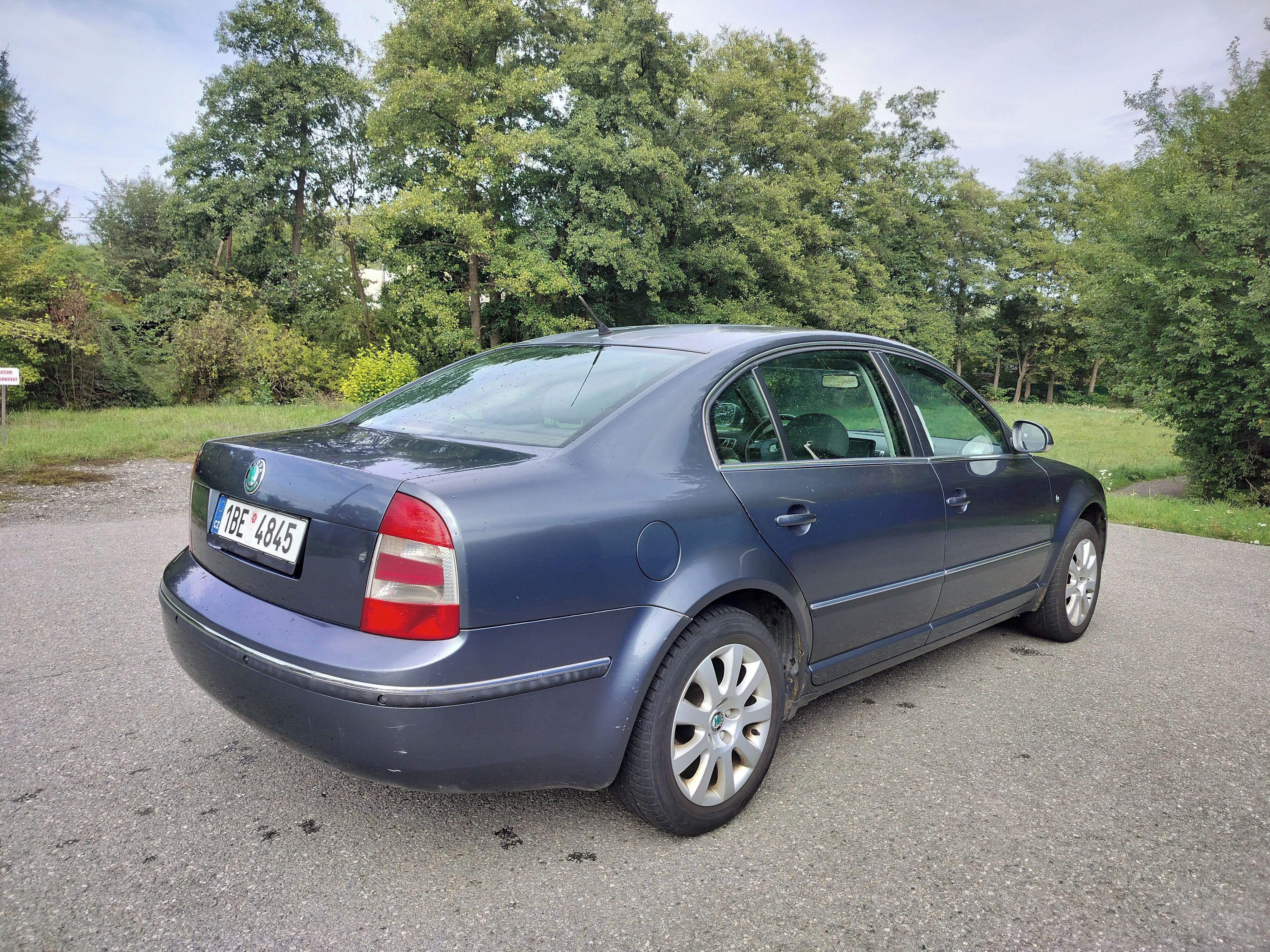 Škoda Superb, Škoda Superb 2.0 TDI 103 kW - fotka 4