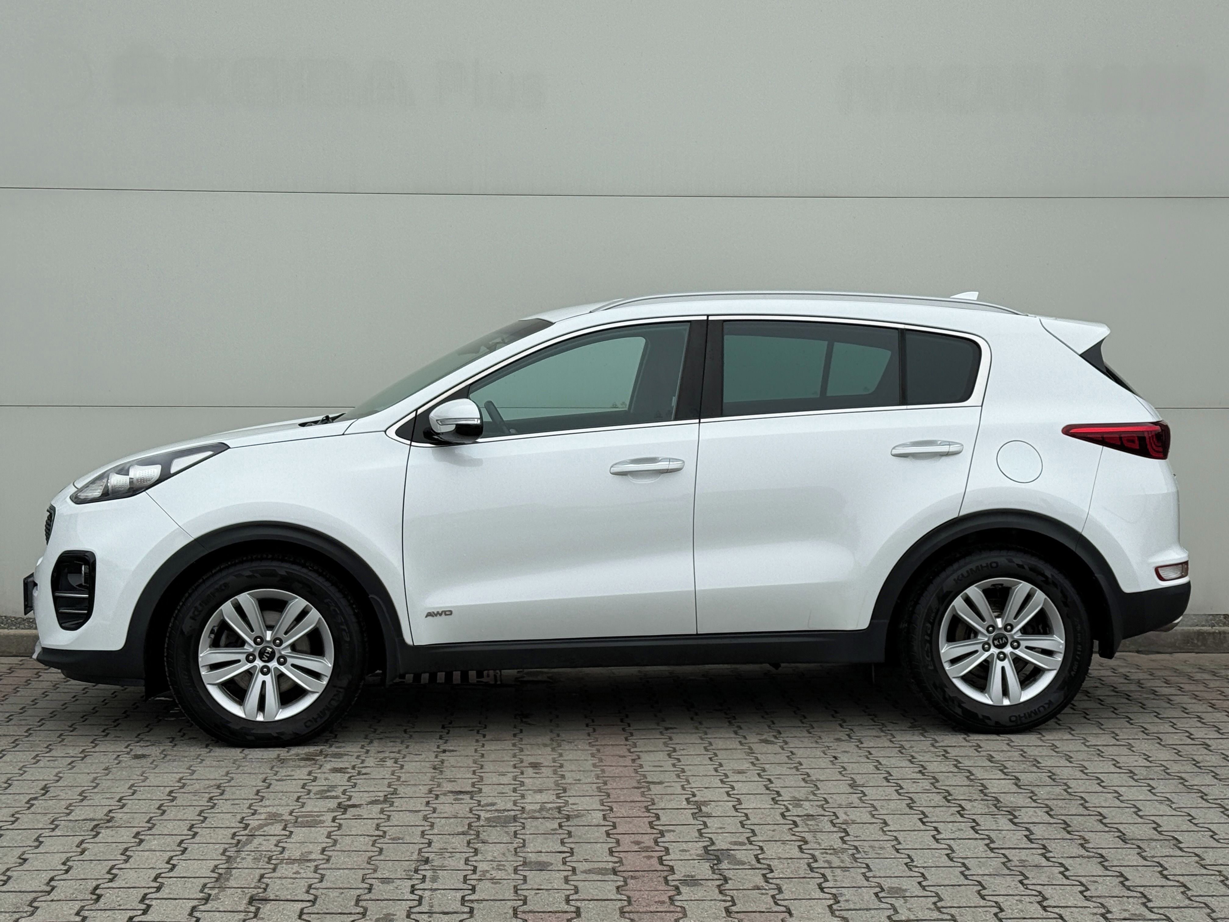 Kia Sportage, 1.6i 130 kW 4x4 automat - fotka 3