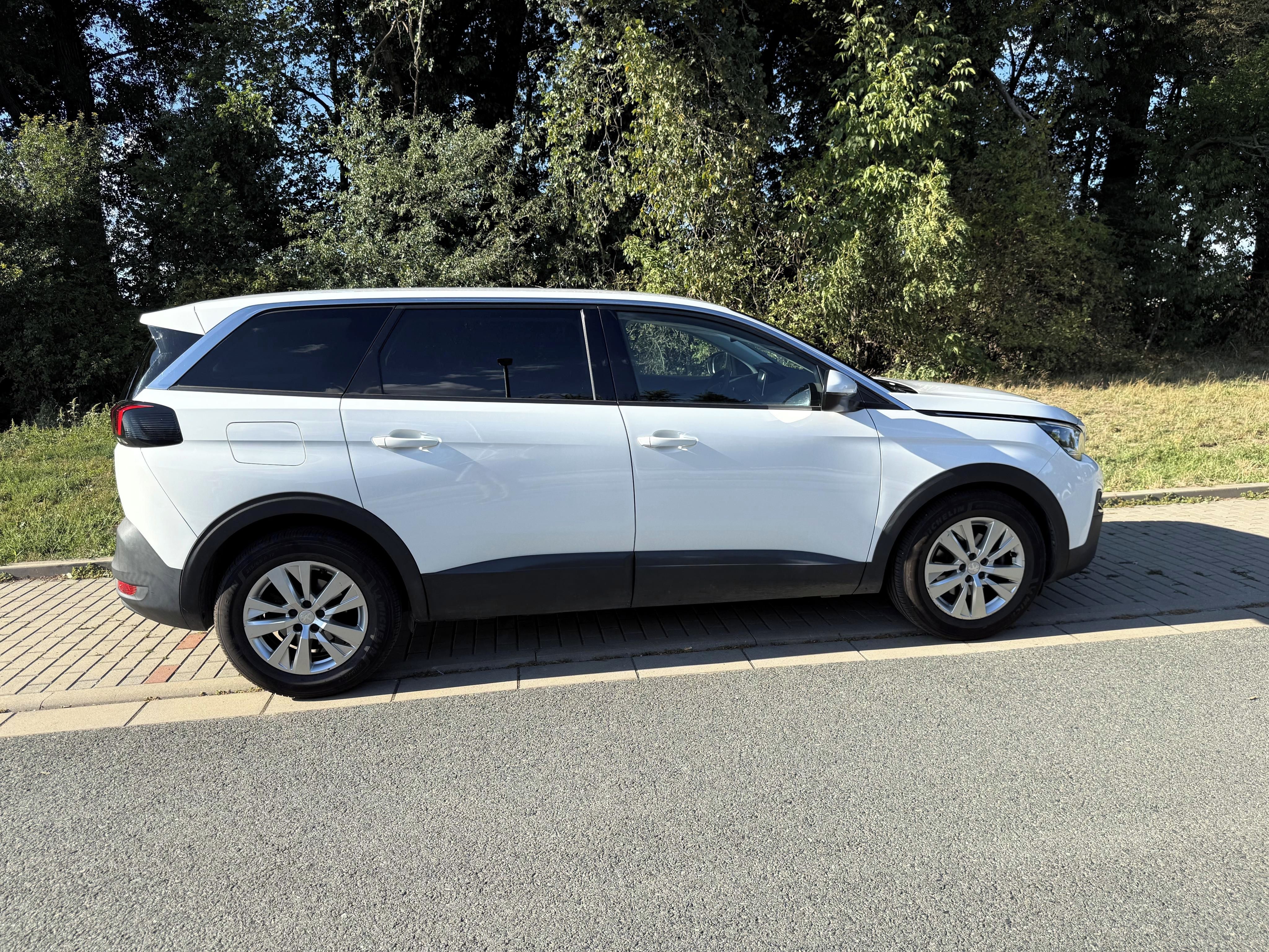 Peugeot 5008, 7 míst,1. majitel,ČR,servis - fotka 4