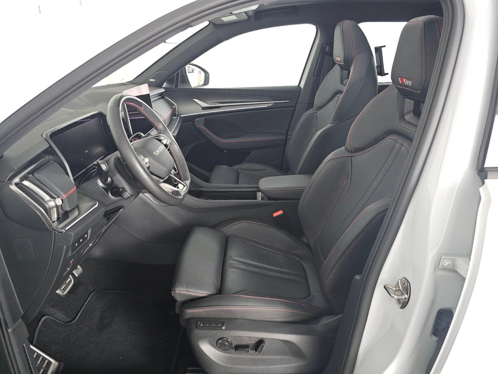 Škoda Kodiaq, 2.0TSI 195kW RS 7S TAŽNÉ PANOR - fotka 6
