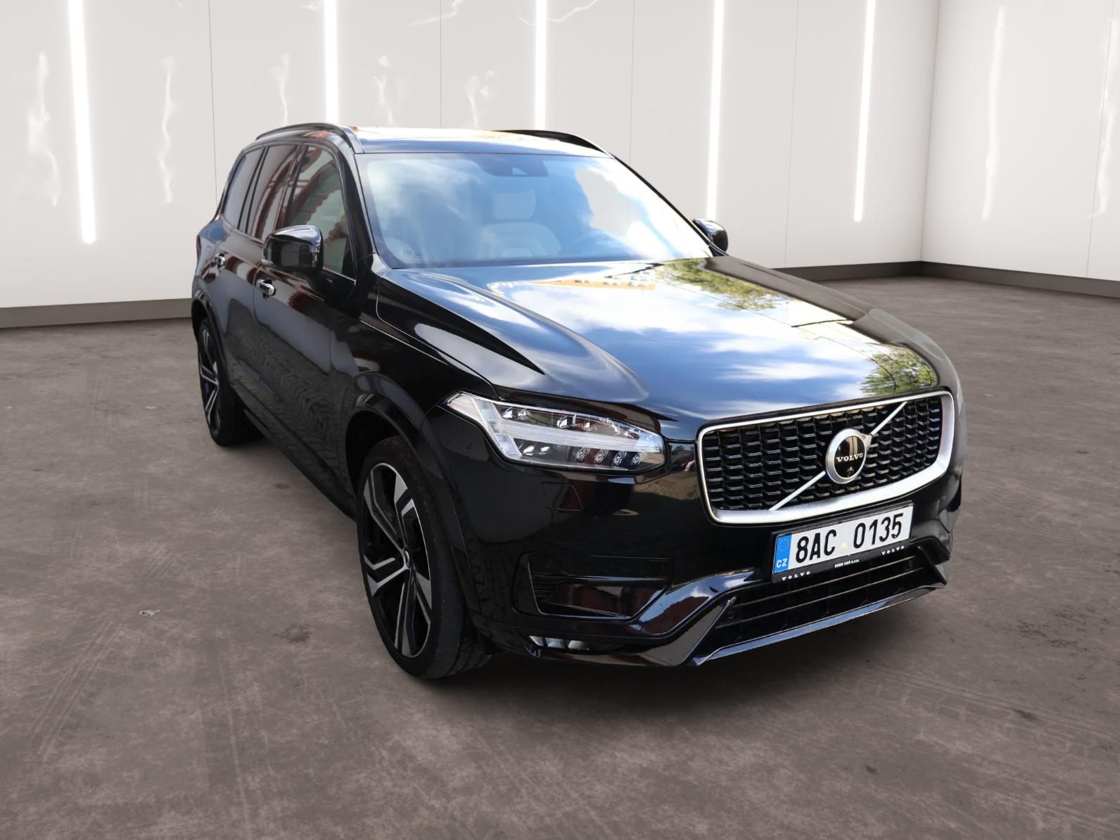 Volvo XC90, B5 AWD R-Design - fotka 5