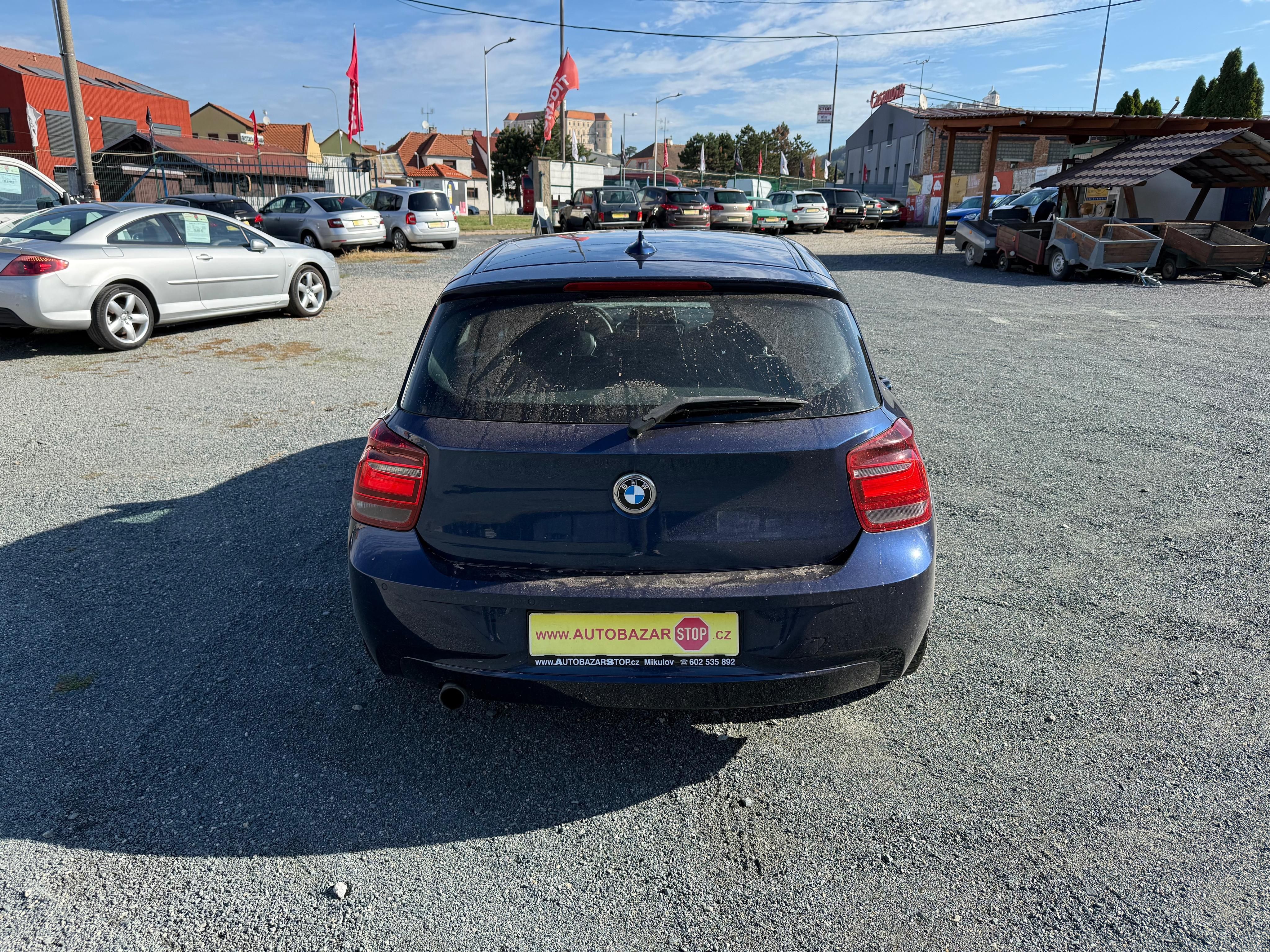 BMW Řada 1, 116i 1.6 SPORT - fotka 4