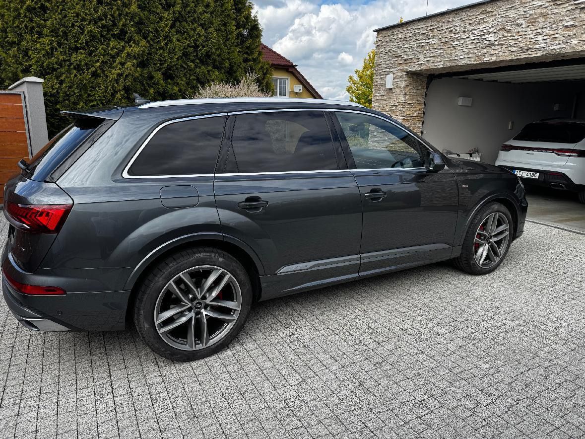 Audi Q7, Sline 3,0 V6 TDI 210kW  quattr - fotka 3