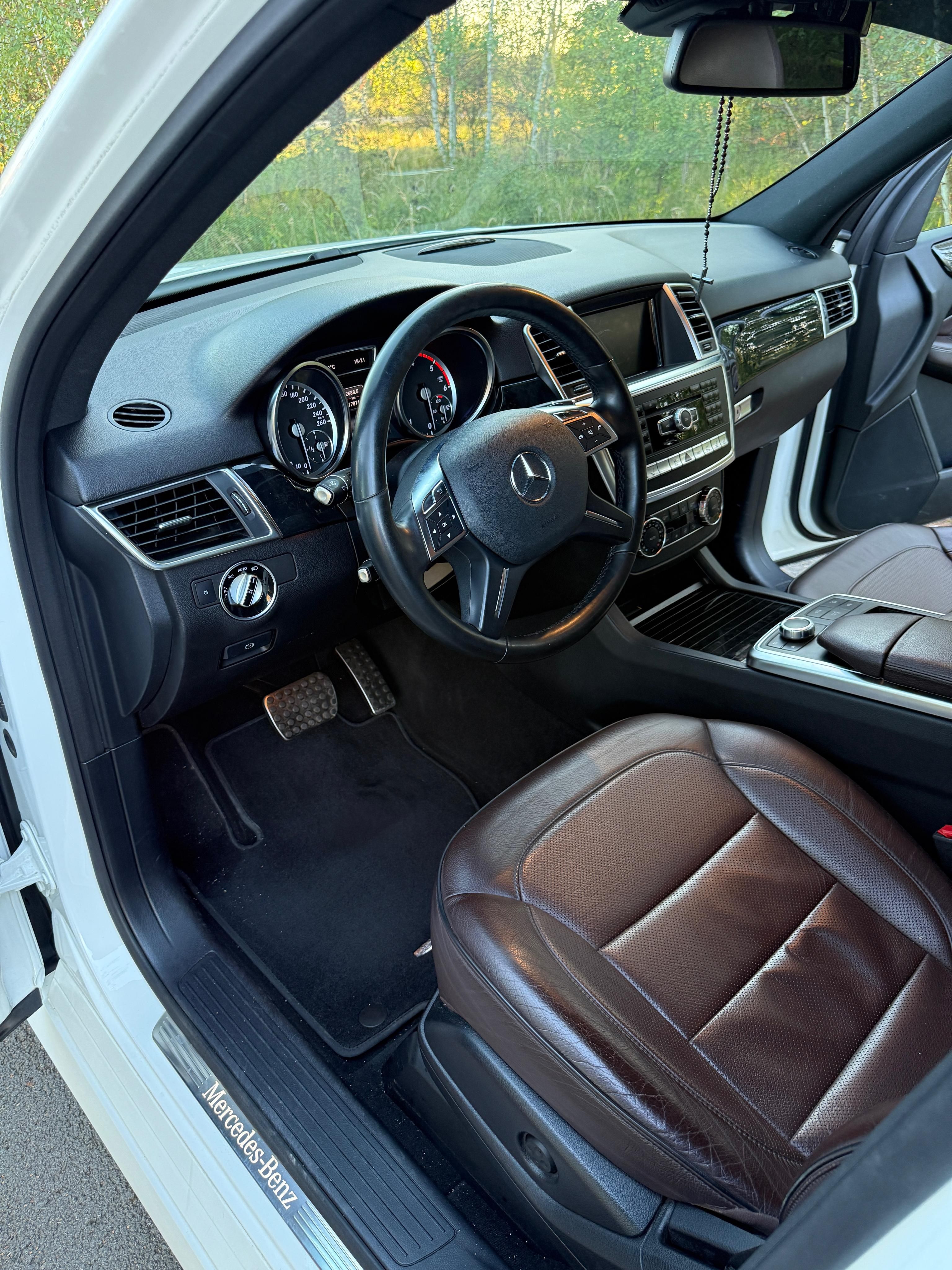 Mercedes-Benz ML, Mercedes-Benz ML 350cdi - fotka 5